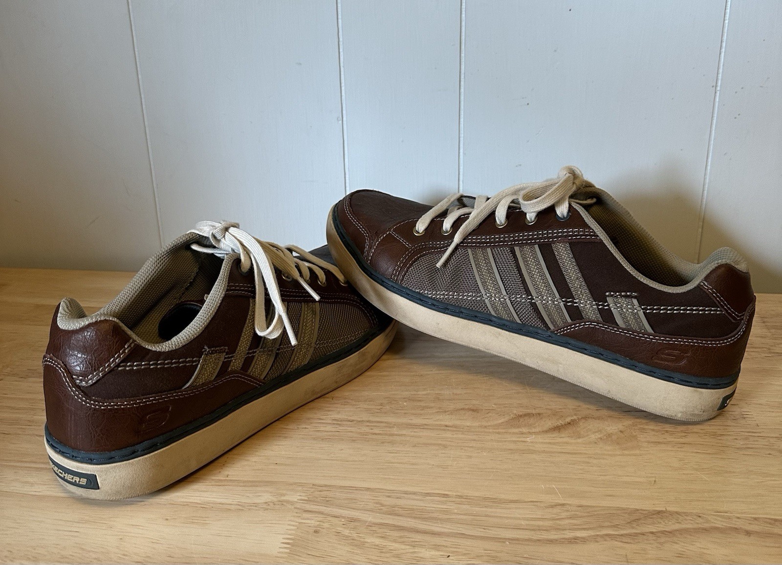 Skechers Oxford Leather Sneakers Mens 10.5 Brown Relaxed Fit Memory Foam Shoes