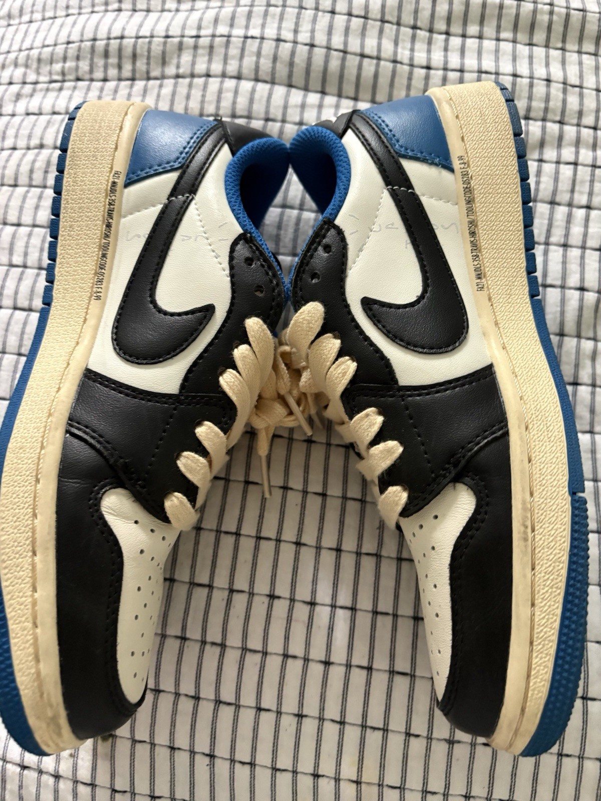 7,5 Travis Scott cactus are new, fits size 8 if not big feet