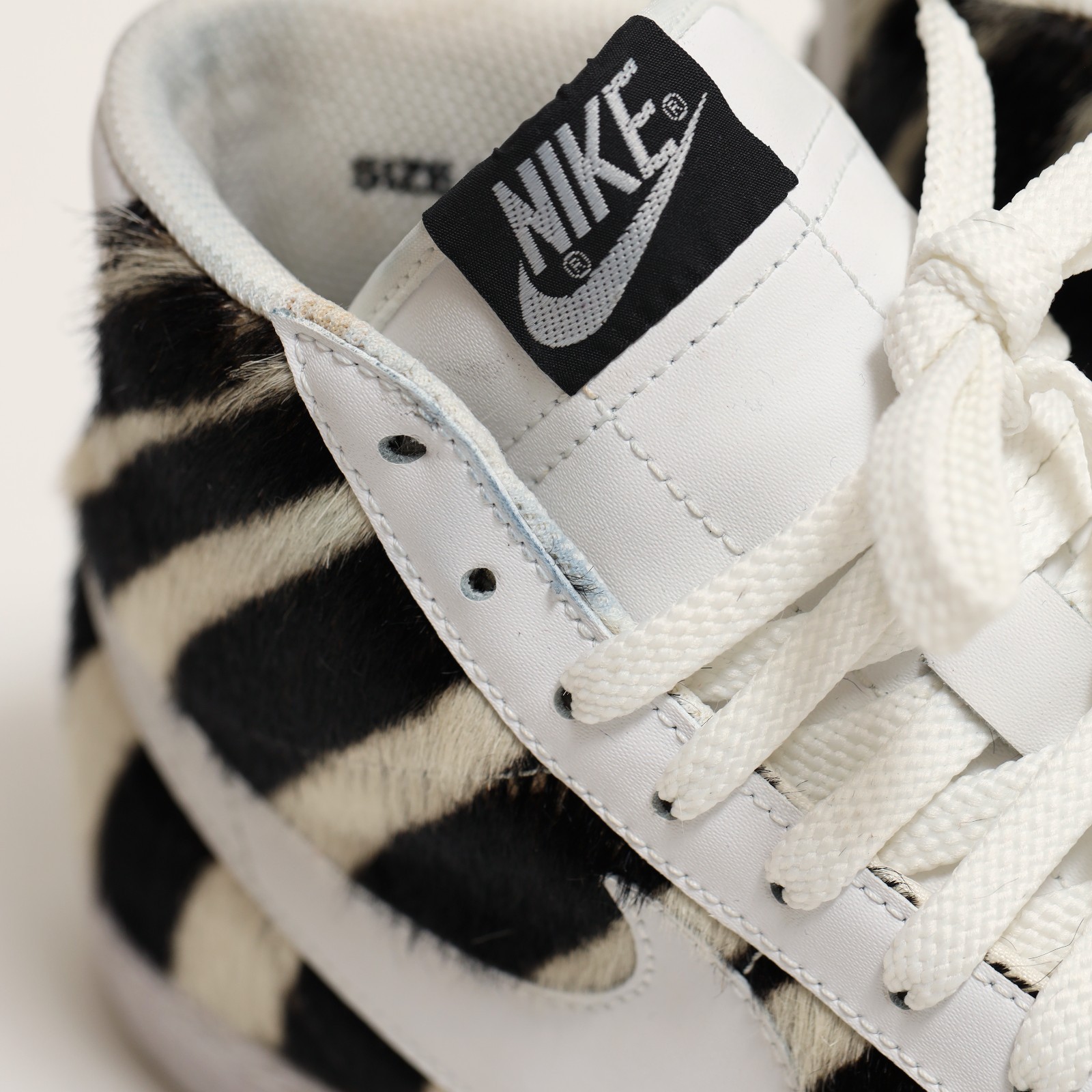 Nike Blazer Mid Premium ‘Zebra’ Womens 7.5 White Blanc 316959-111 2007