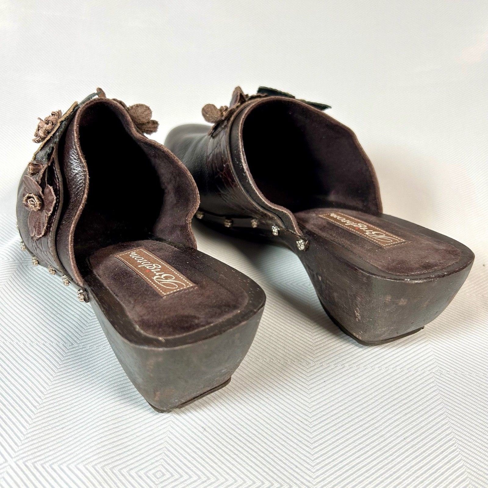 Brighton Dutch Clogs US 8.5 EU 39 Leather Mules Studded 3D Flower Brown READ