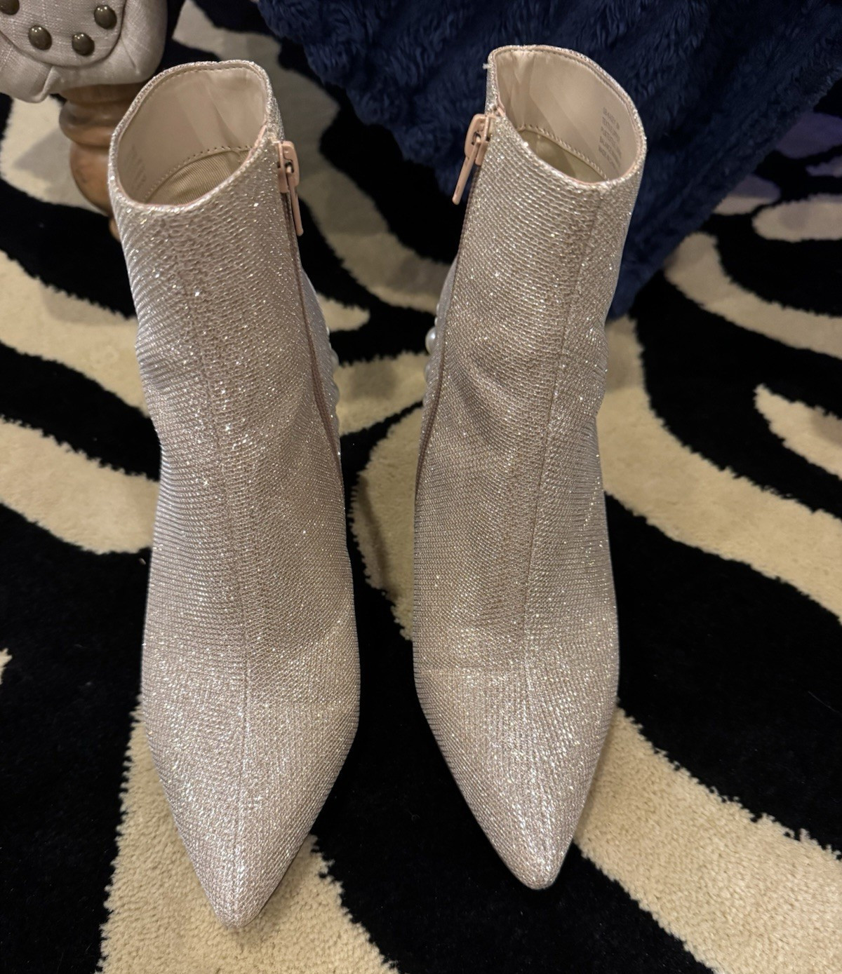 Betsy Johnson Women’s Gold Textile Pointed Toe Ankle Bootie Zip Pearl 8M