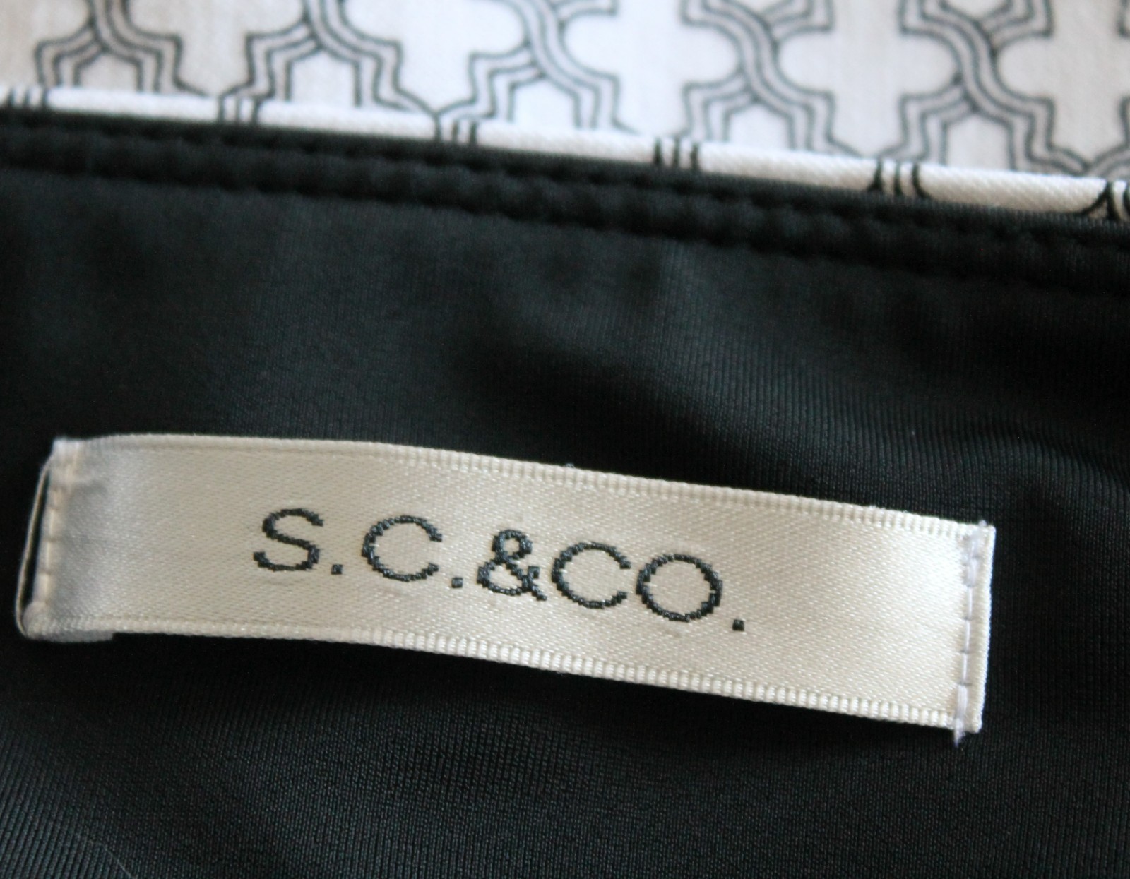 S.C. & CO. Golf Skort Skirt Women Size L Black White Print Athletic Pockets