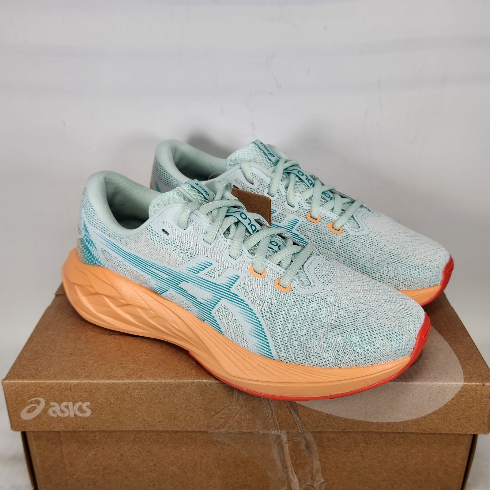 Size 6 Big Kids – ASICS Novablast 5 GS – Soothing Sea / Wave Teal
