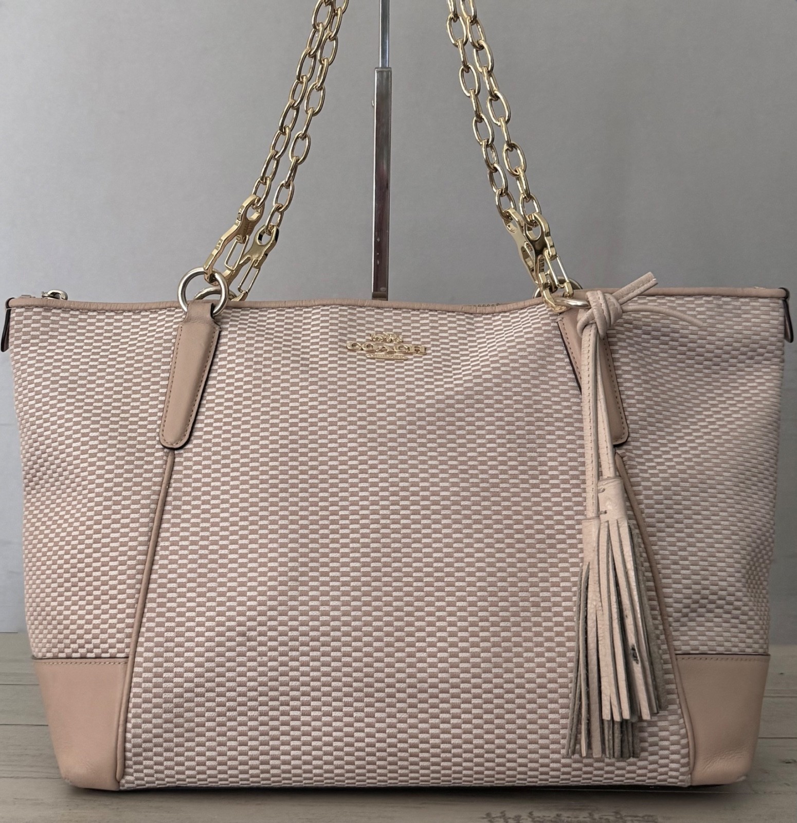 Coach Ava Tan & Cream Vintage Tote Bag Shoulder Bag- Gold Chain Straps