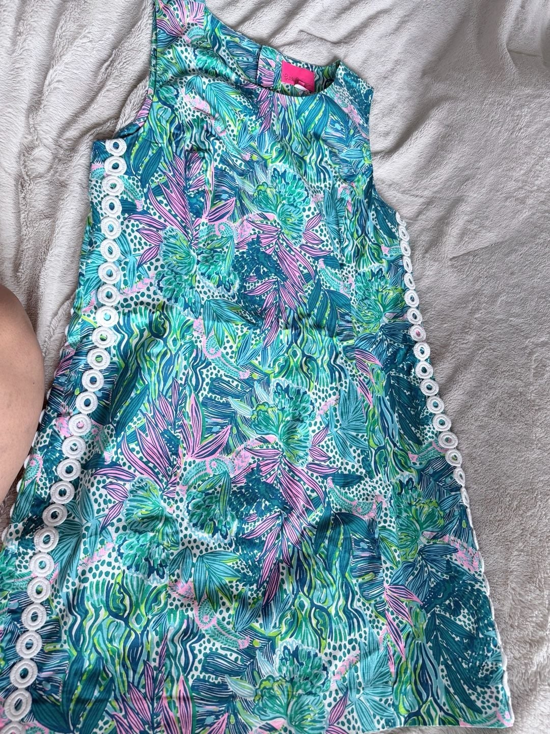 Lilly Pulitzer Sleeveless Shift Dress with Embroidered Eyelet Trim Detail