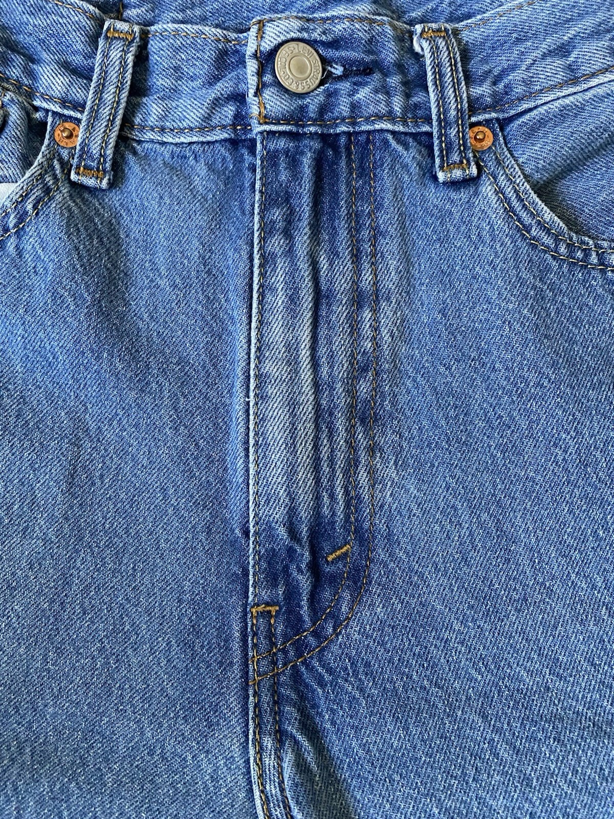 Levi’s Men’s Blue Denim Jeans Straight Regular Fit Mid Rise 5-Pocket