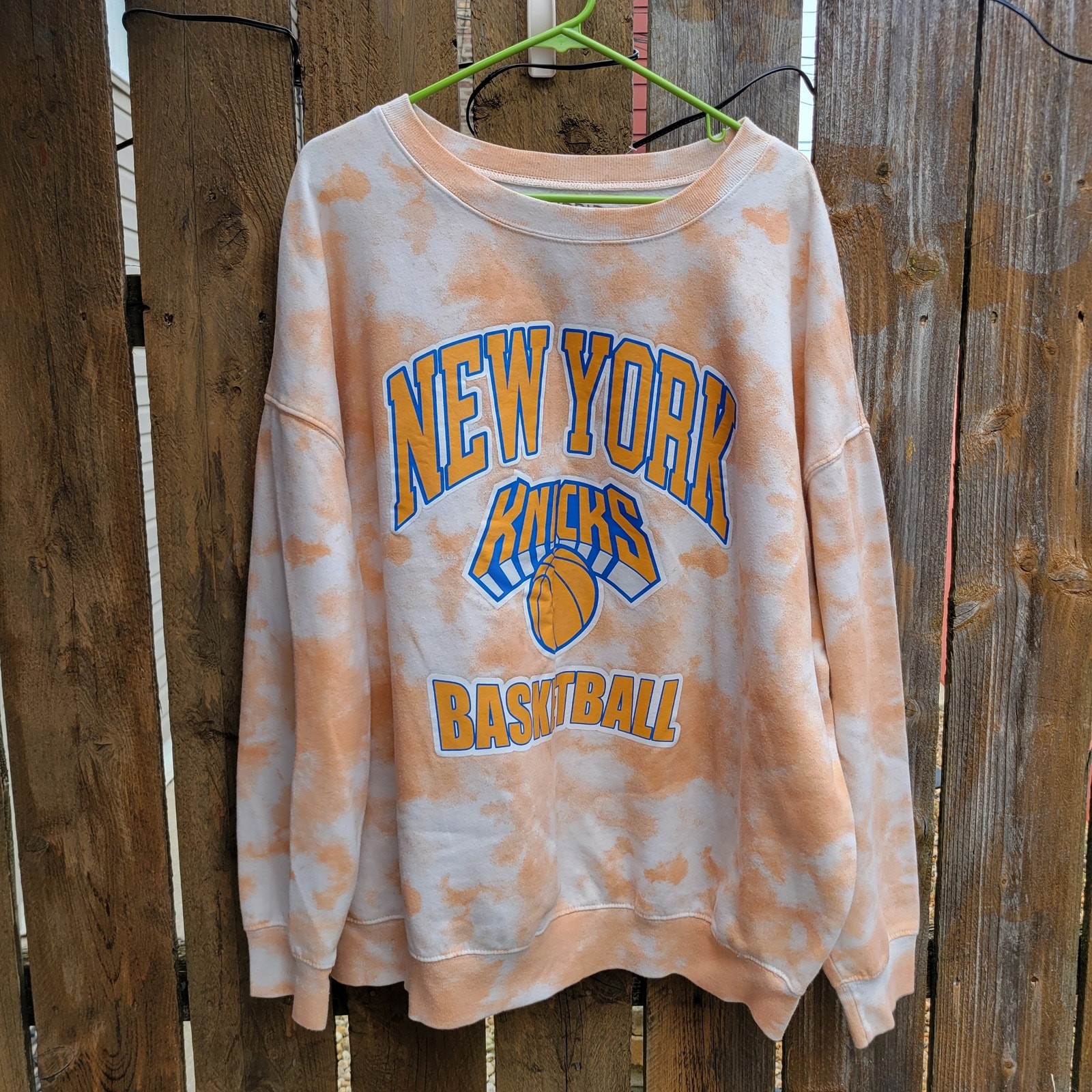 Hybrid New York Knicks Basketball Crew 3X Sweatshirt Pullover