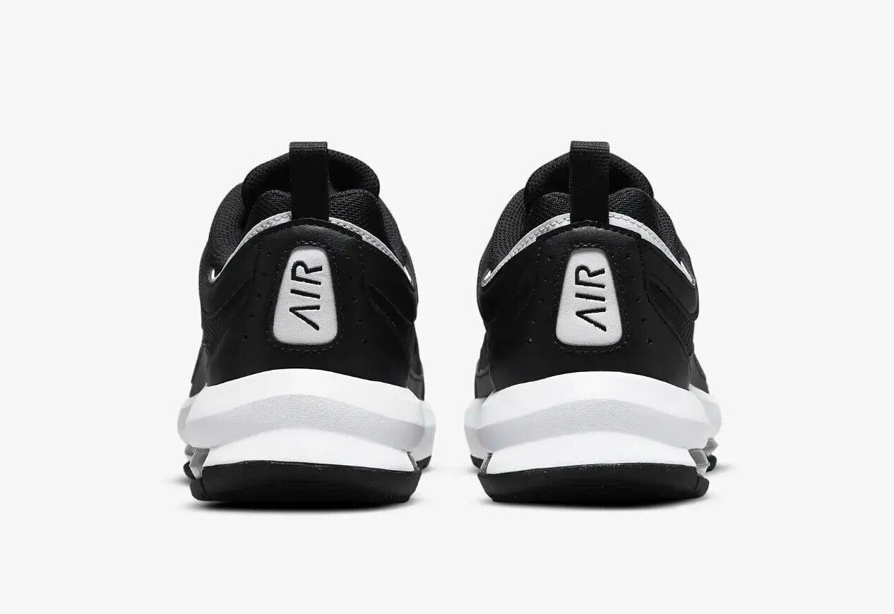 Authentic NIKE AIR MAX AP / Men’s / Black-White-Black / NIB
