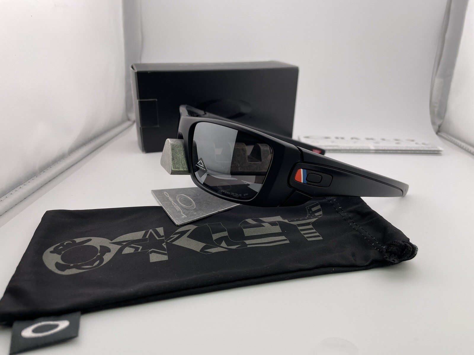 OAKLEY FUEL CELL SI ARMED FORCES PRIZM MATTE BLACK POLARIZED SUNGLASSES 9096-L0
