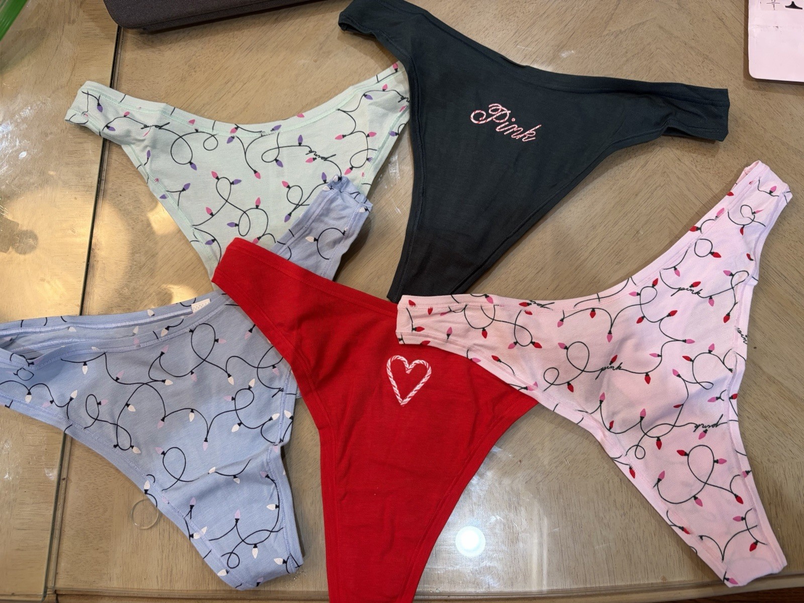 PINK Victoria’s Secret Women’s Christmas/Holiday Cotton Thong Panties 5-Pack L