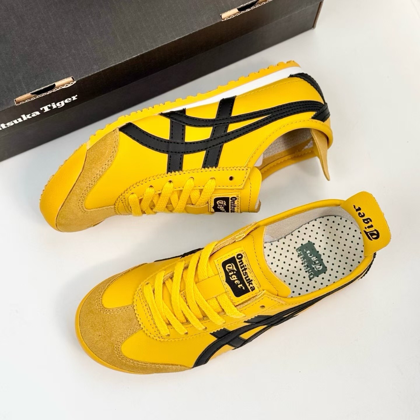Onitsuka Tiger MEXICO 66 YELLOW BLACK Shoes New With Box 1183C102-751