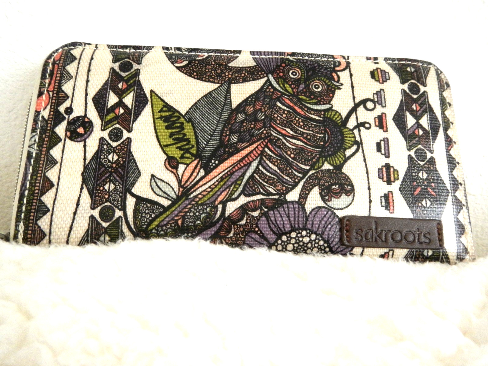 SAKROOTS Desert Owl Floral 8″x 4.5″ Zip 12 Card Cell Phone Wallet