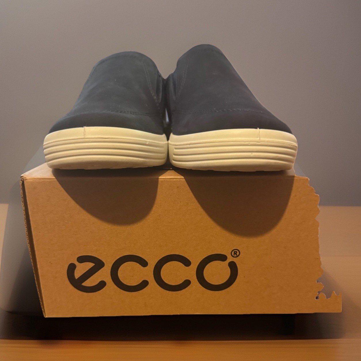 NIB ECCO Classic Sneaker Men’s Size 40 EU (US 6-6.5) Night Sky (Navy Blue)