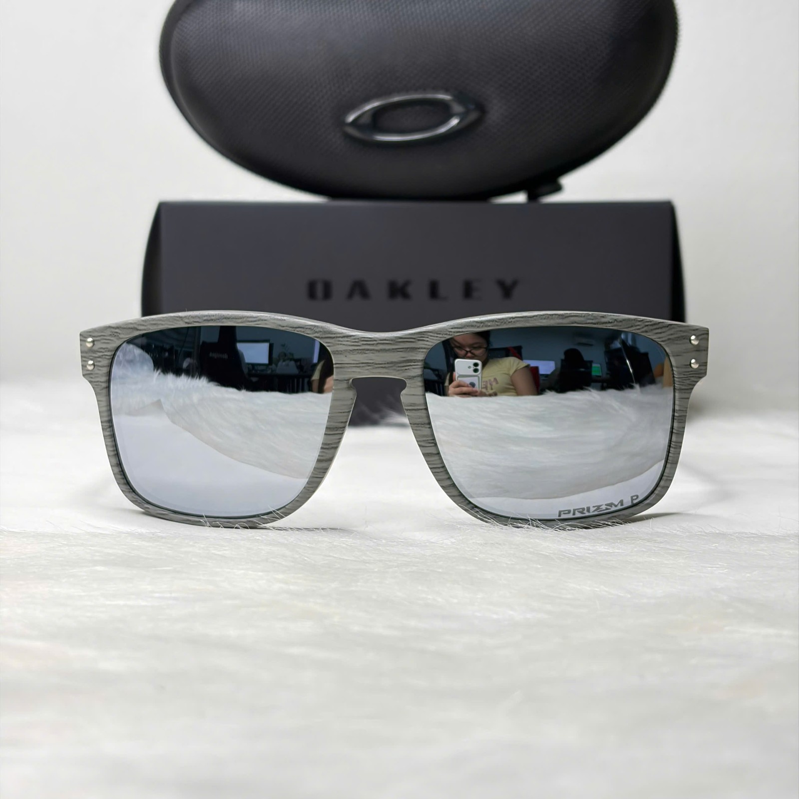 Oakley Holbrook Grey Woodgrain Sunglasses Silver Mirror Polarized UV400 Unisex