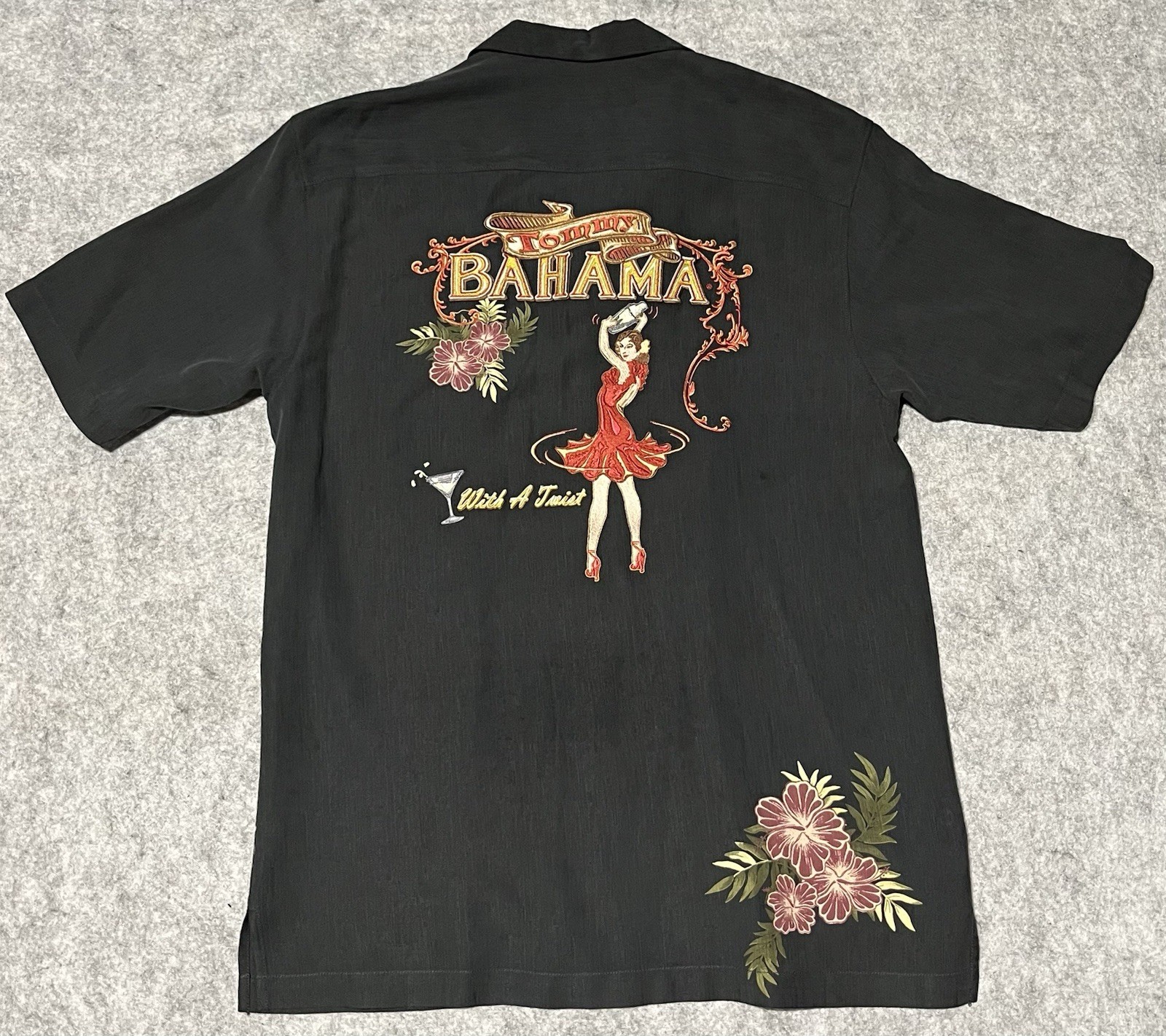 Tommy Bahama Black Floral “With A Twist” Hawaiian Silk S/S Button-Up Shirt Small