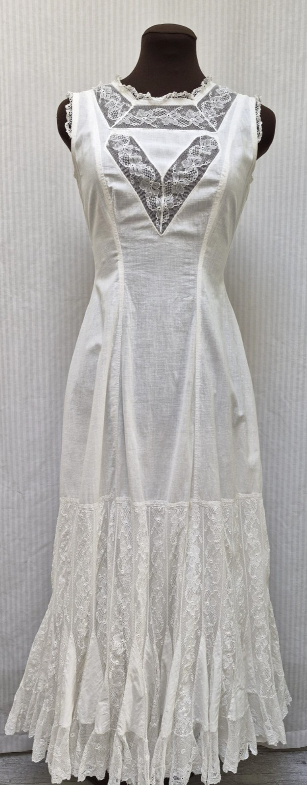 Antique 1900’s White Cotton & Lace Princess Petticoat Slip Dress – Size XXS