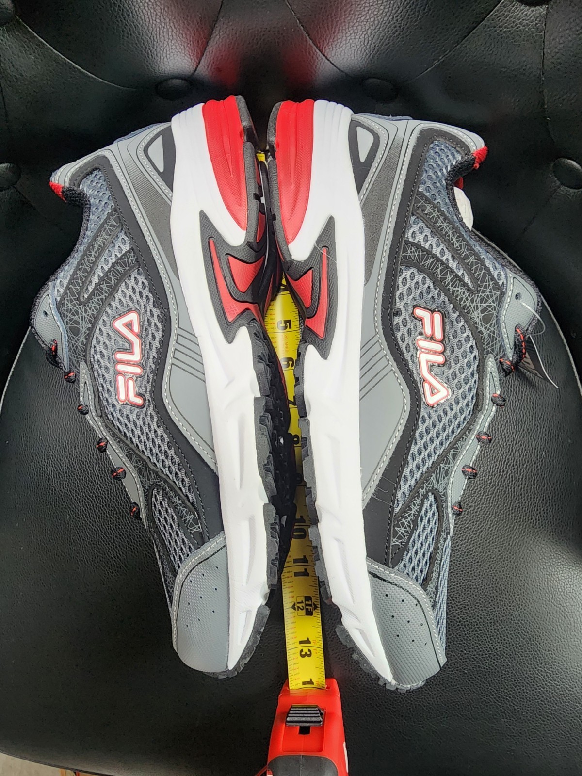 NIB Men’s FILA Windshift , Sz 11.5 Wide 4E, GRAY RED Trim