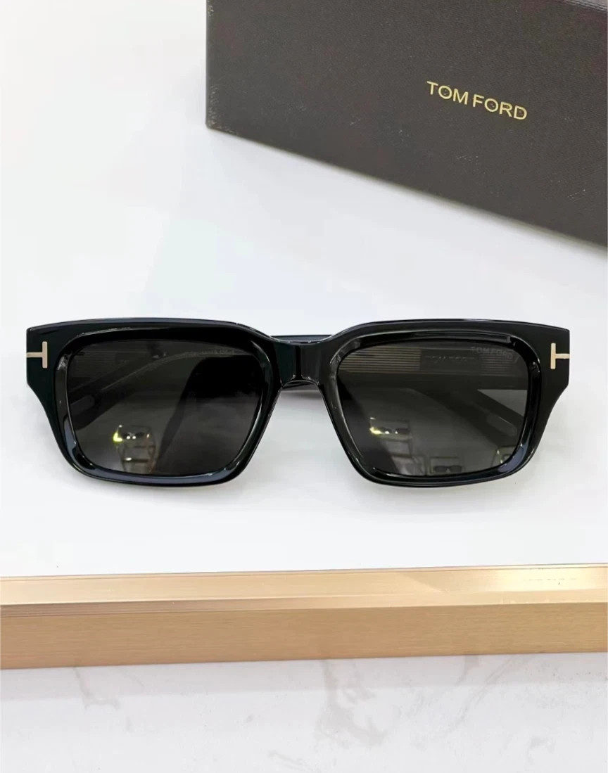 Tom Ford Sunglasses Icon Collection TF1203 Black/Gray With Case New
