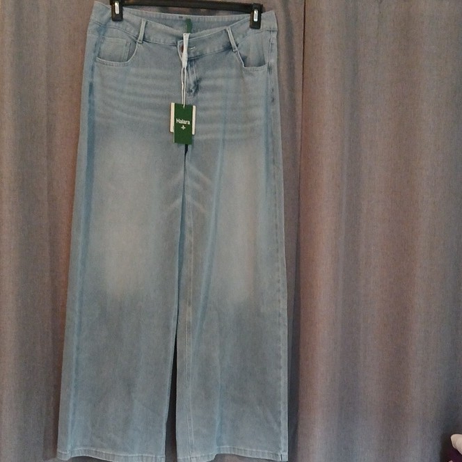 Halara Women’s Tall Wide-Leg Jeans Light Wash Blue Stretch Asymmetric 5-Pocket
