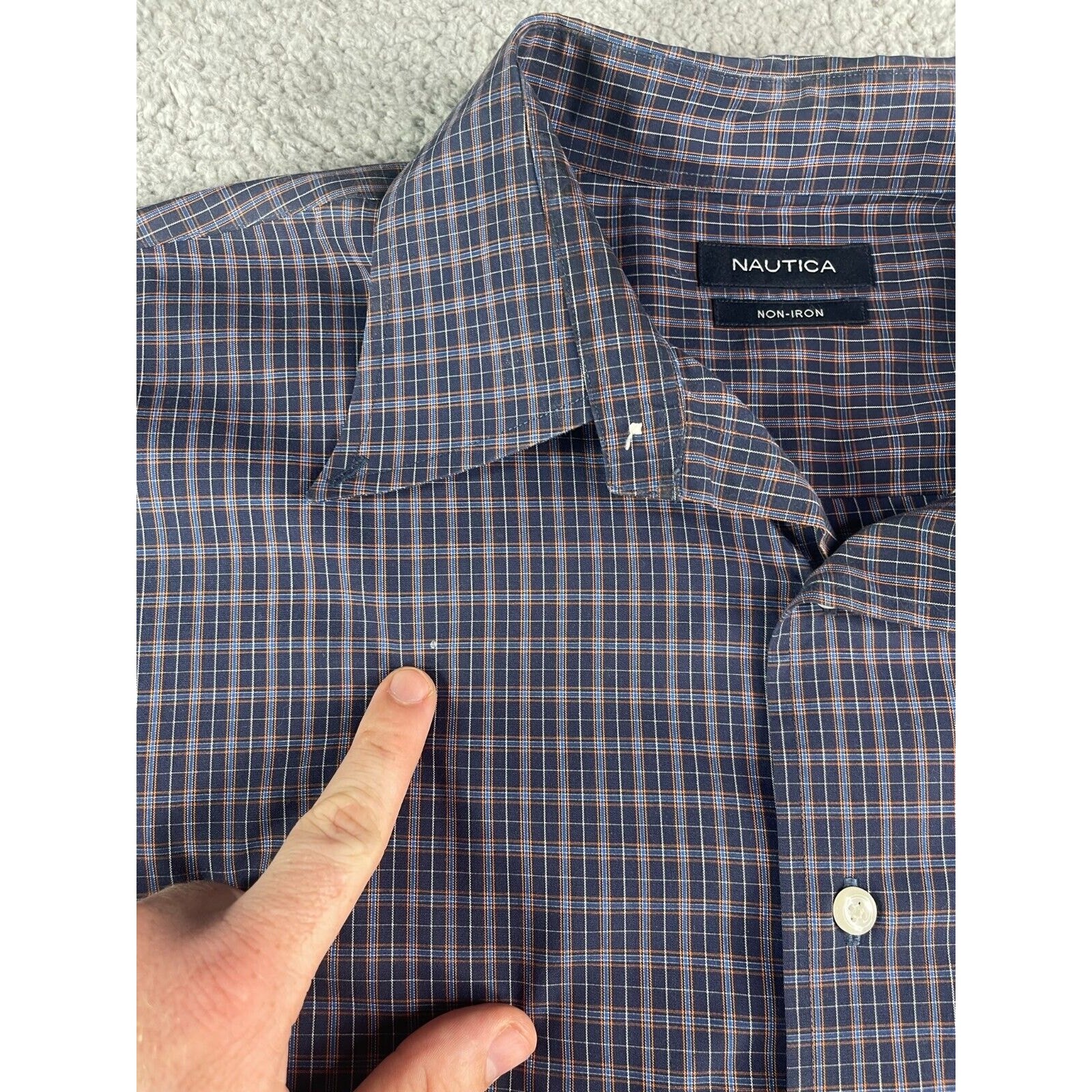 Nautica Shirt Mens 34 / 35 Button Down 17.5 in Blue Purple Plaid Non Iron Cotton