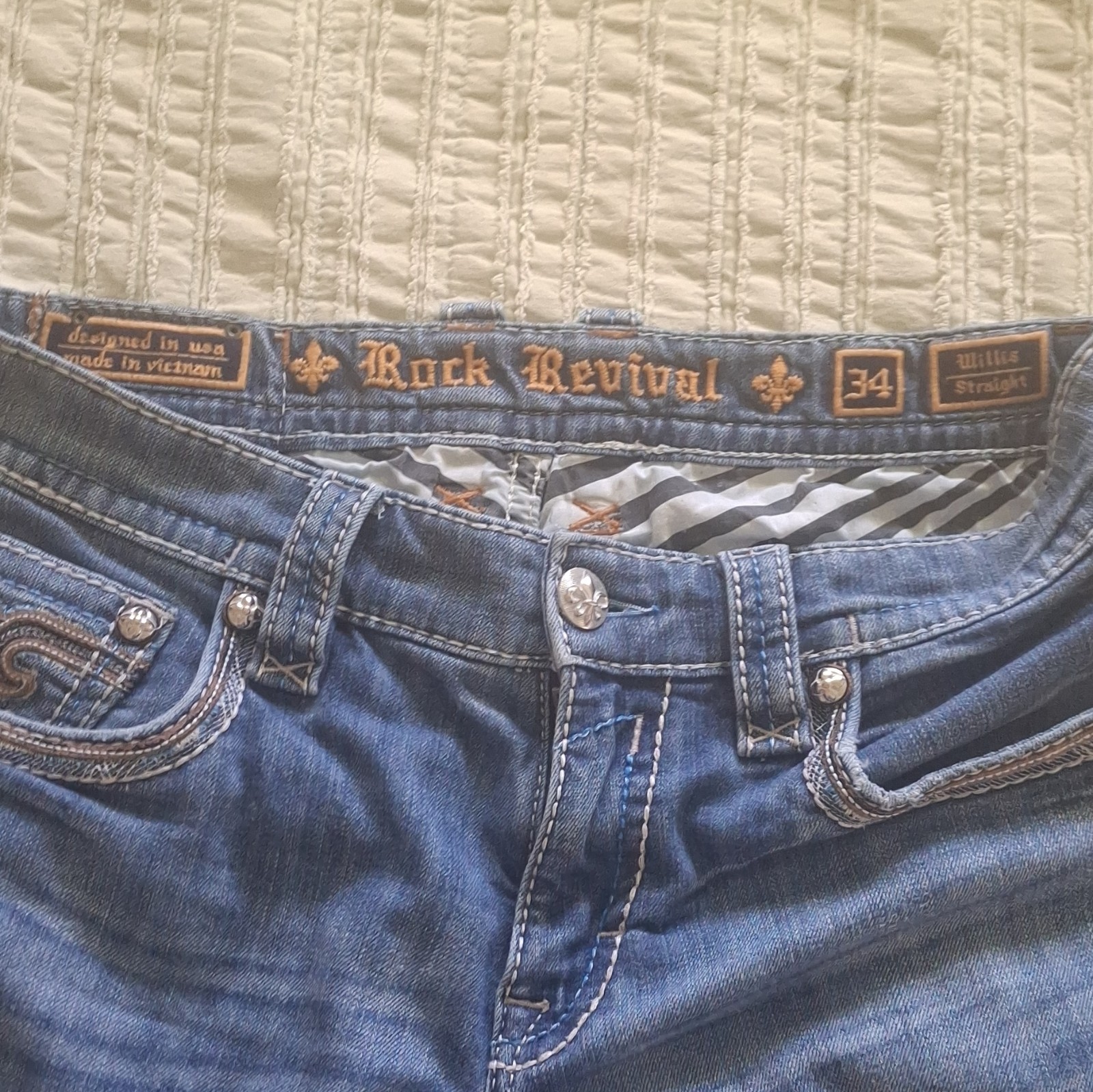 Rock Revival Men’s Blue Denim Straight Fit Jeans Medium Wash Stretch 5-Pocket