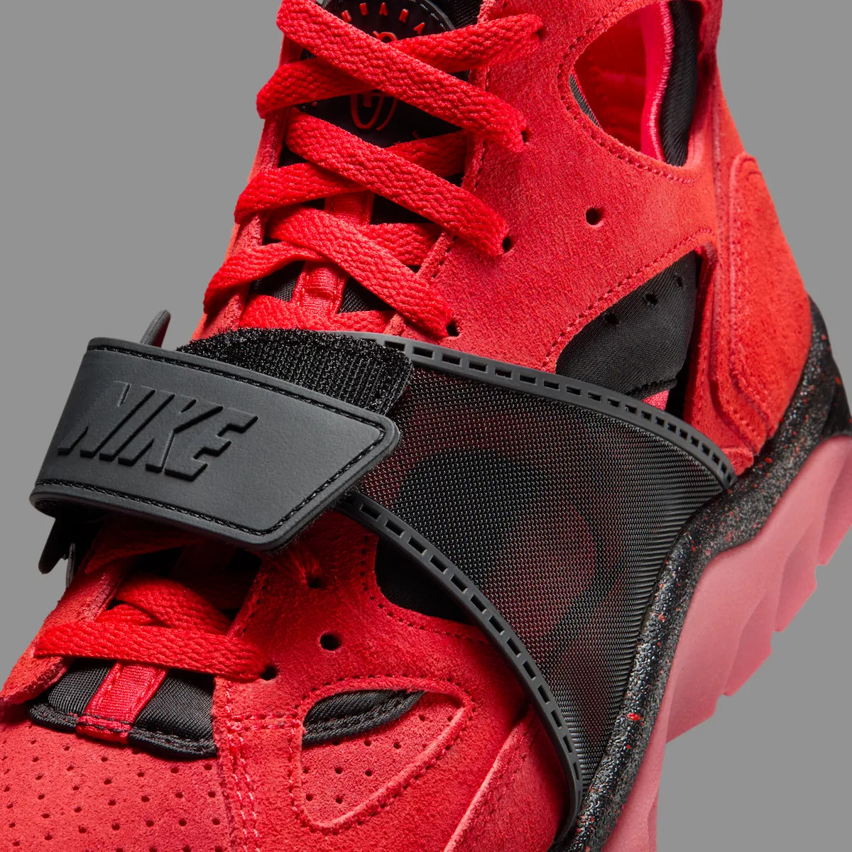 Nike Air Trainer Huarache Challenge Red Black IQ0615-600 sz 10 Men’s