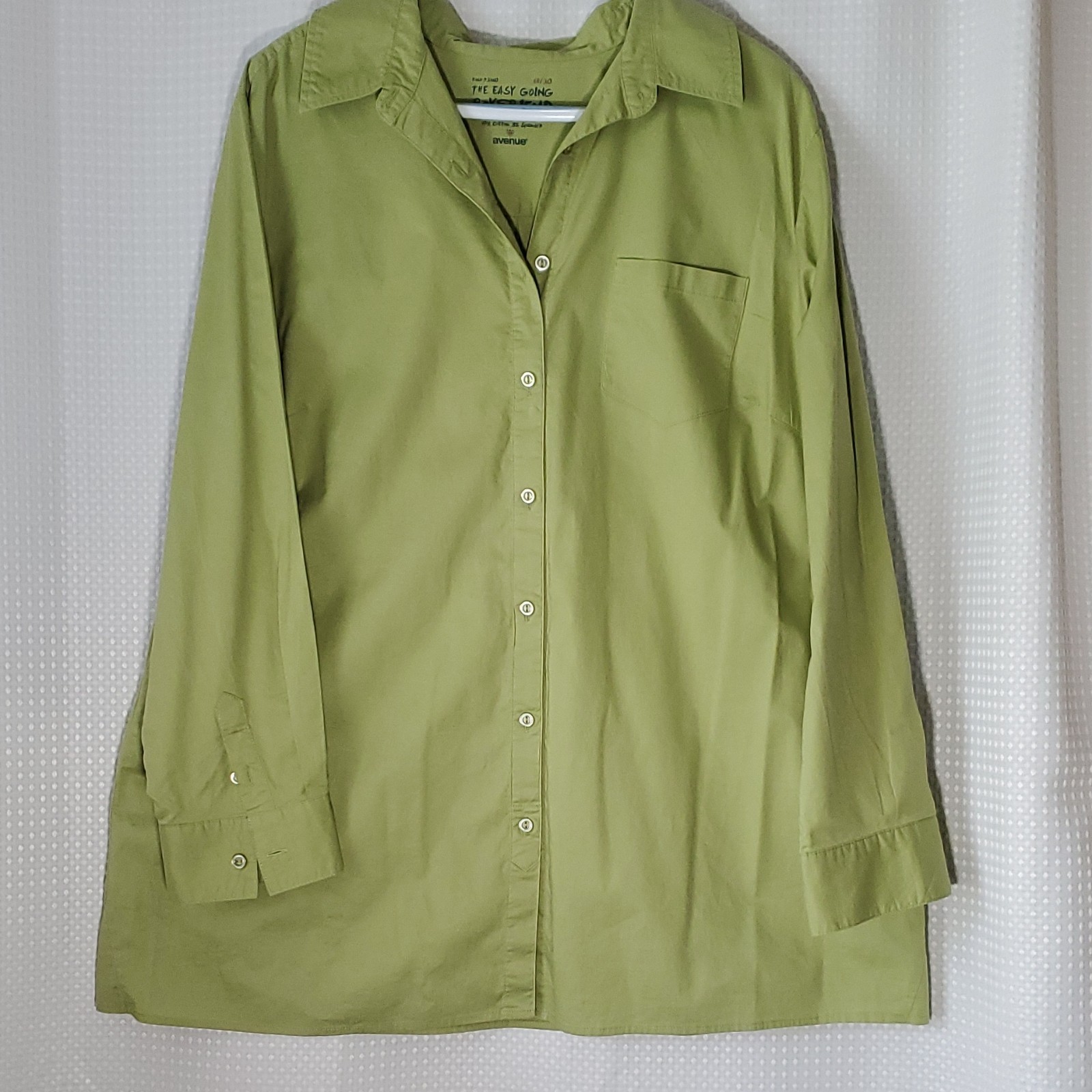 Avenue Women’s Plus 18/20 Green Solid Woven Stretch Collared Button-Up Shirt