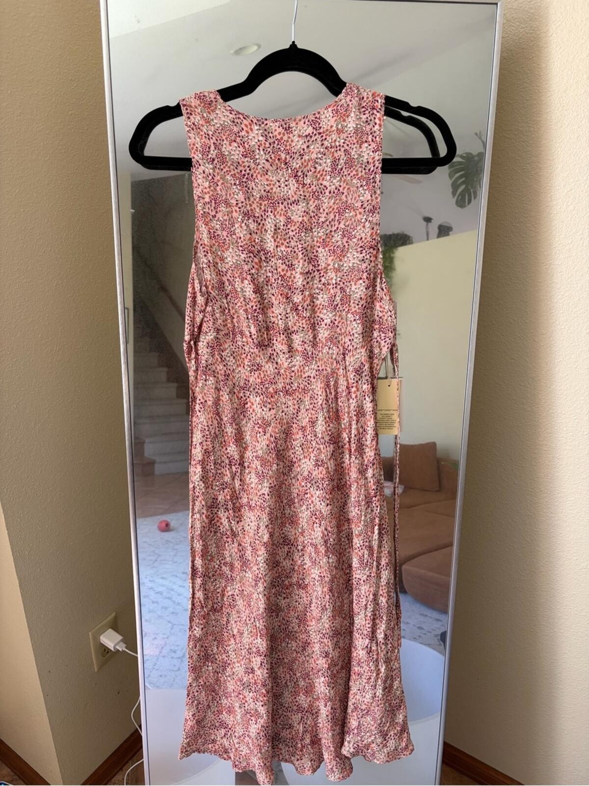 Wilfred Sleeveless V-Neck Floral Midi Dress in Dusty Rose Size Small New