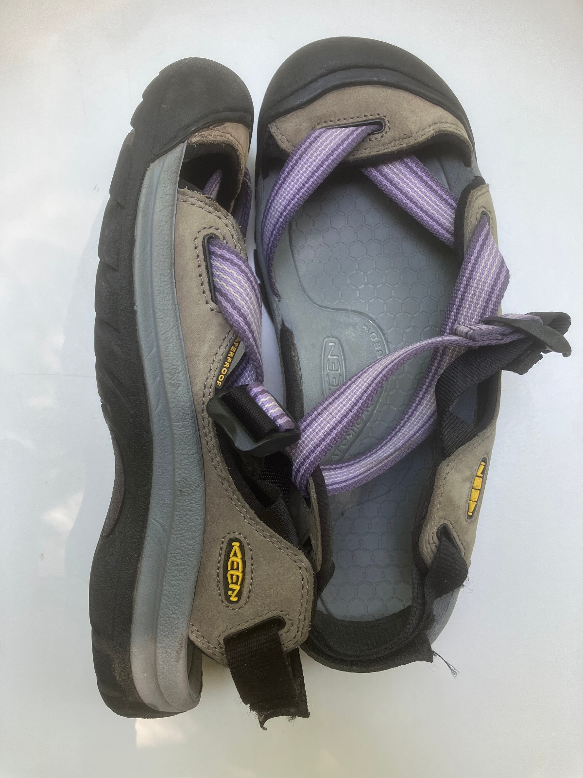 KEEN Women’s Zerraport II Trail, Boating, Hiking, Closed Toe Sandal, Size 9