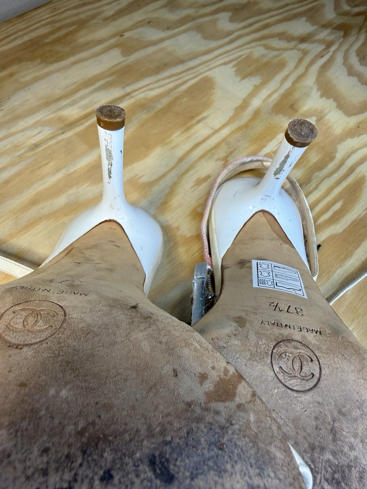 Rare Authentic Vintage Chanel Pink Ivory CC Crystal Star T-Strap Heels 37.5