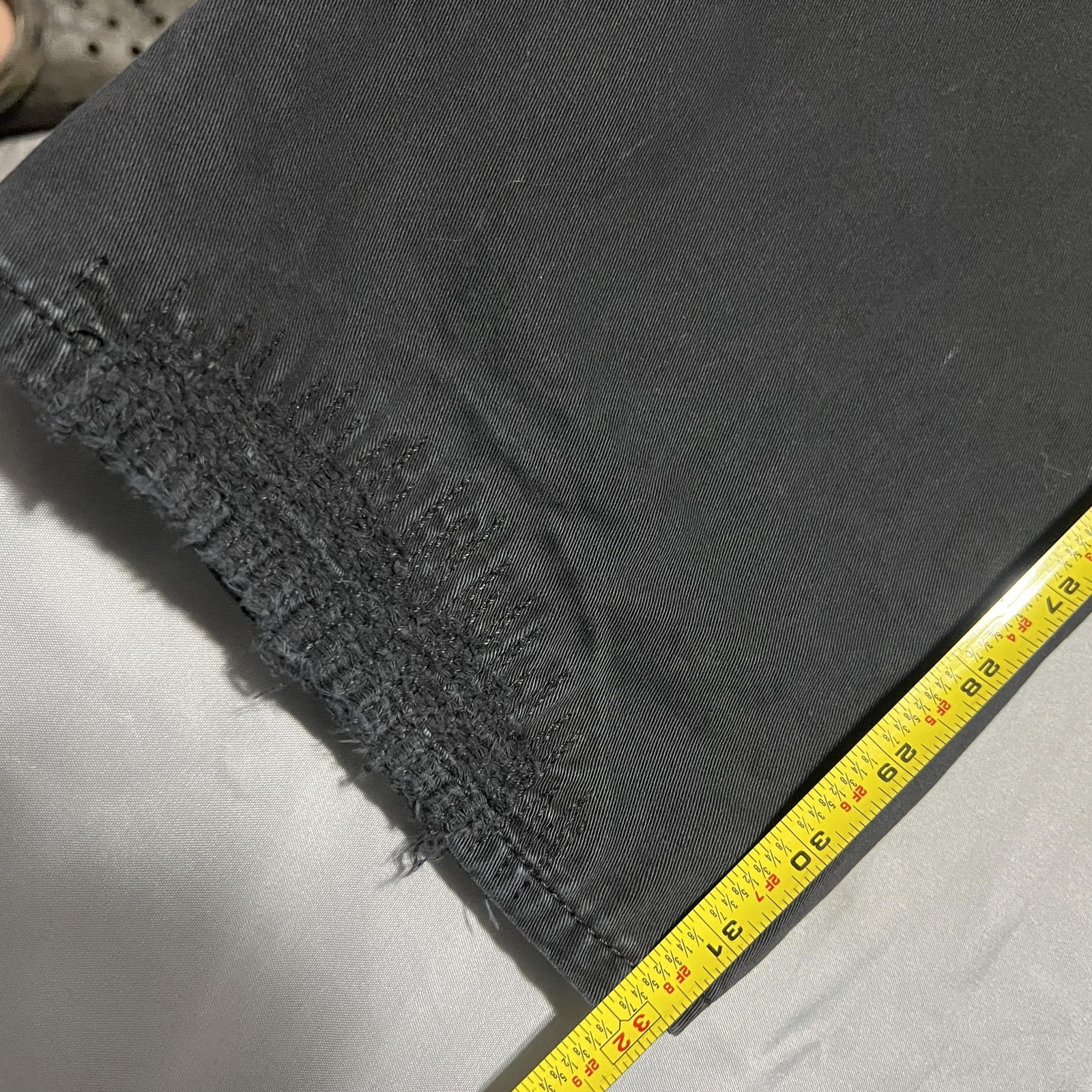 True Religion Geno Relaxed Straight Jeans Mens 38×32 Black Dark Wash Distressed
