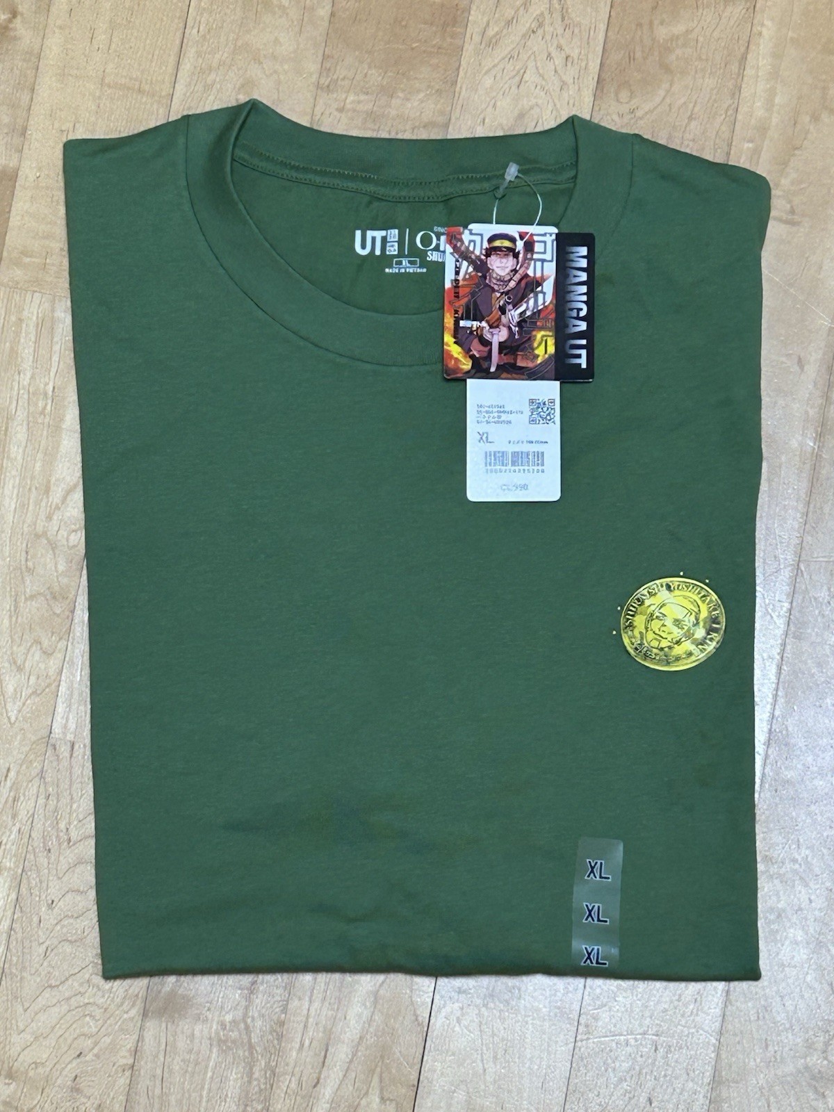 NWT Uniqlo T-Shirt Golden Kamuy T-Shirt XL Green + Gift From Hokkaido