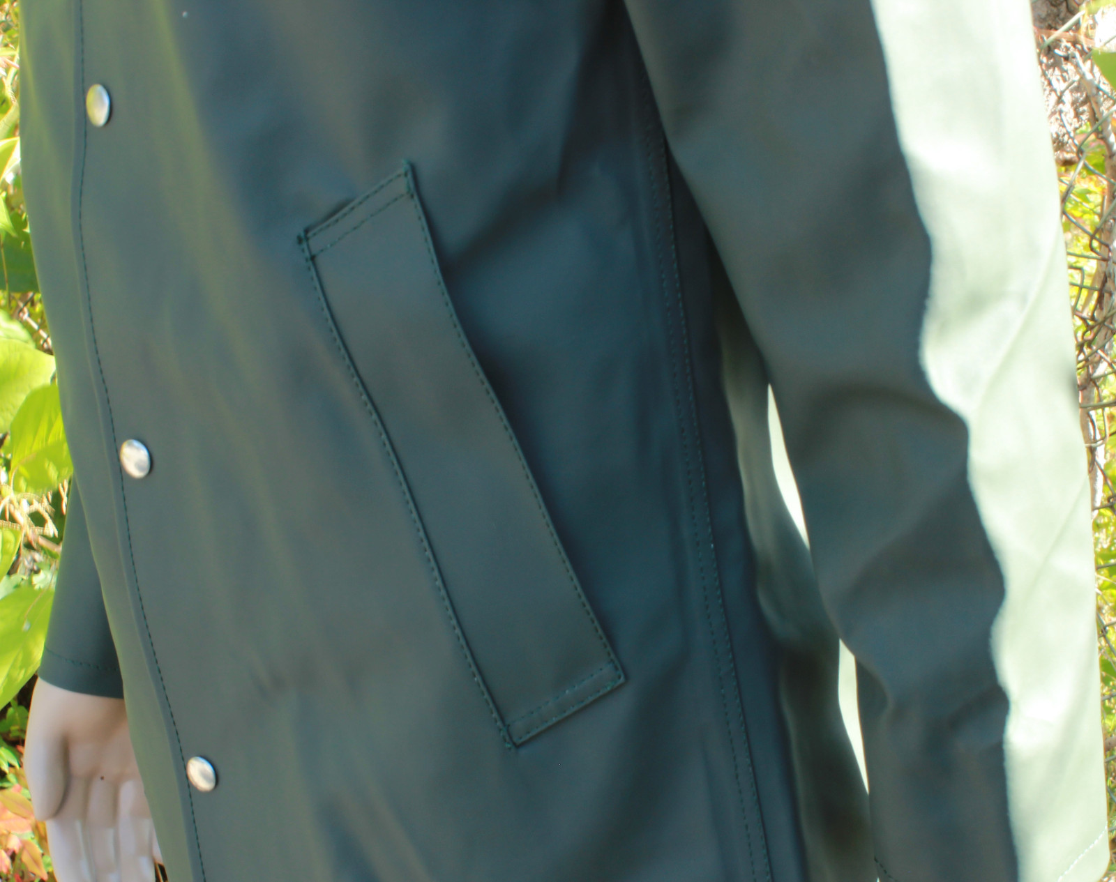 Stutterheim Arholma Raincoat Green Hooded, Size Small, MSRP $585.00, NWT