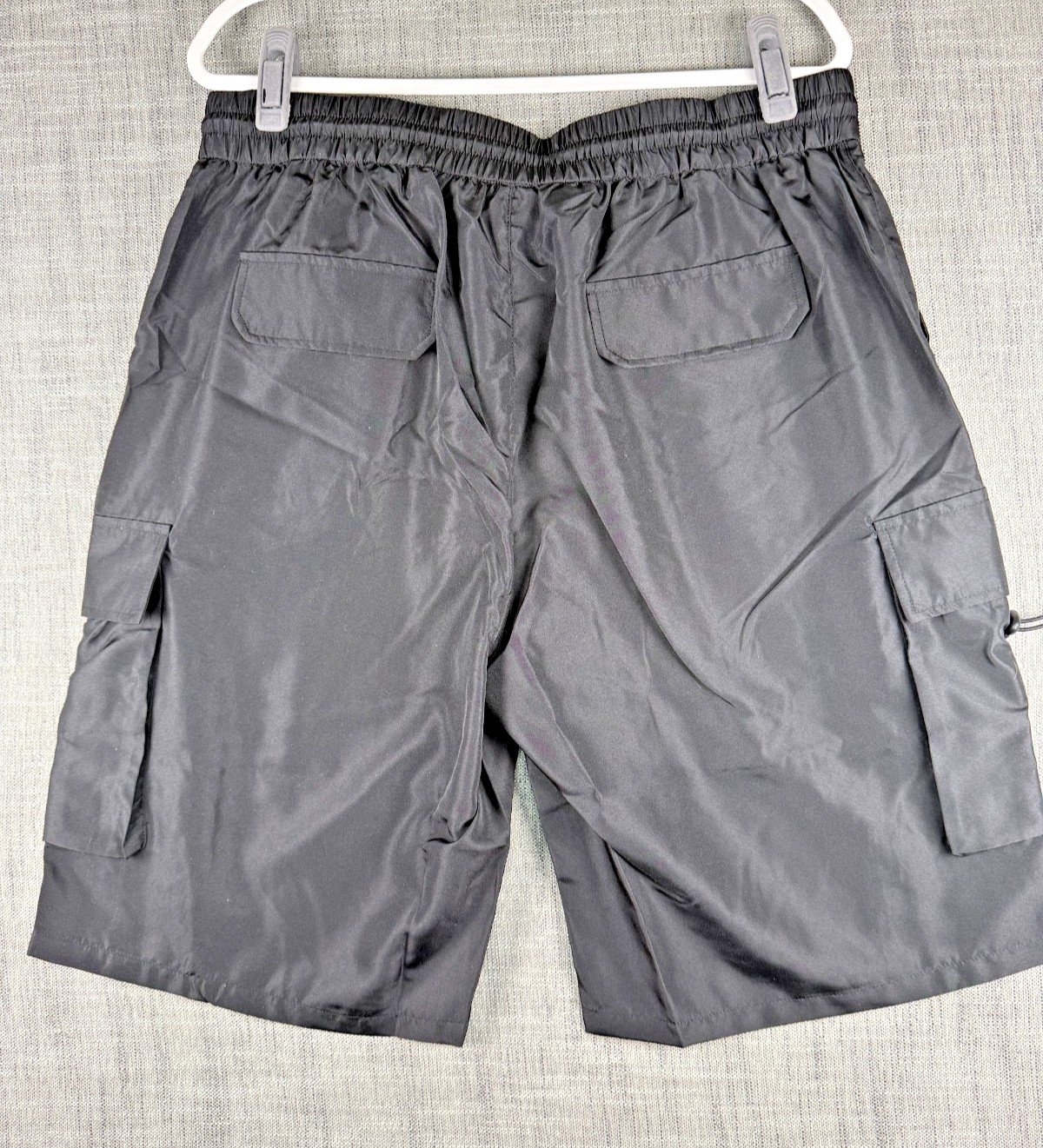Size XL (Women’s XXL) – WESC Nylon Cargo Wind Shorts Black Lightweight NWT