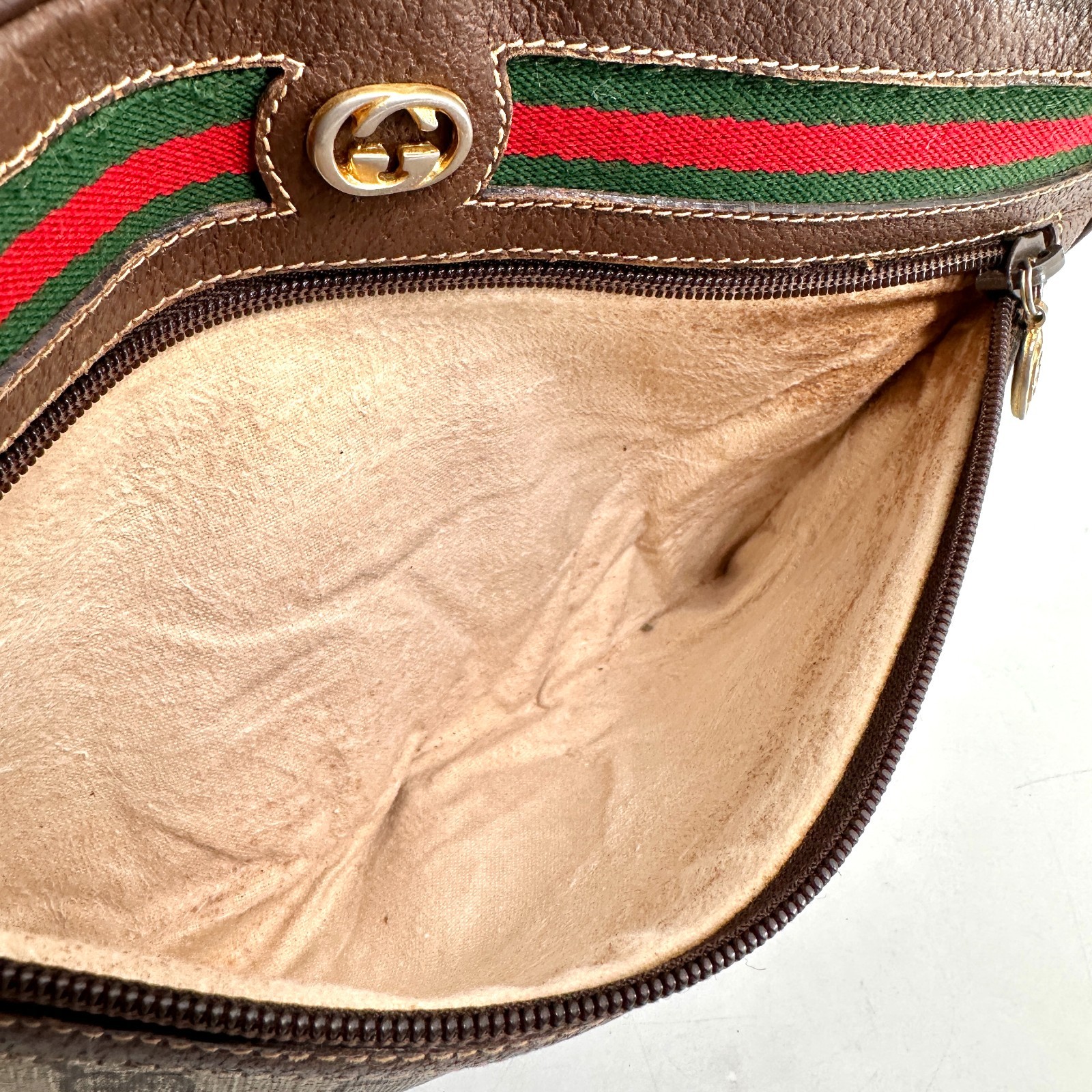 Vintage GUCCI Sherry Shoulder Bag GG Crossbody Authentic