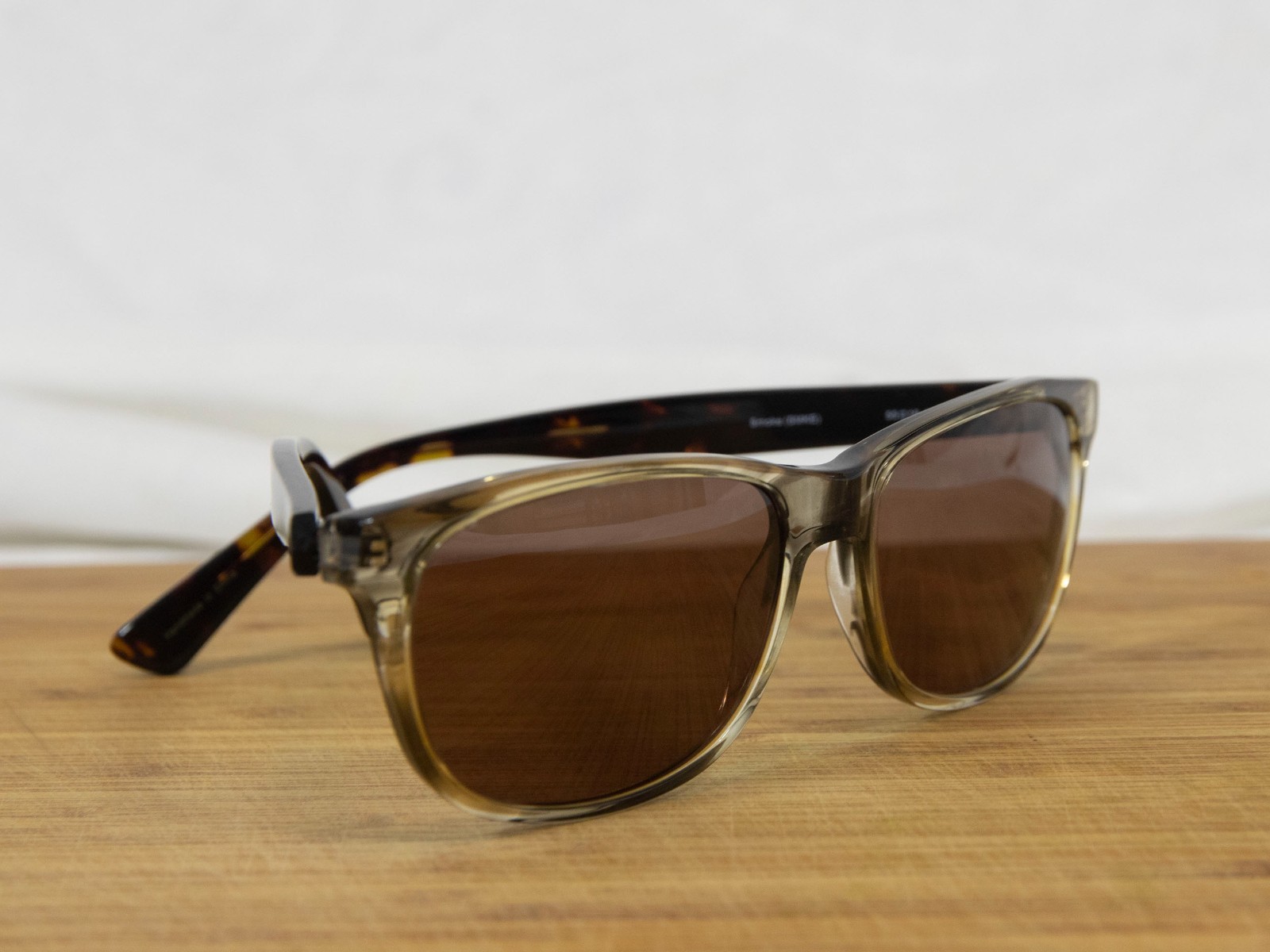 XOXO Designer Sunglasses AX00010 Tortoiseshell Brown w/ Amber Lenses 55-16-140