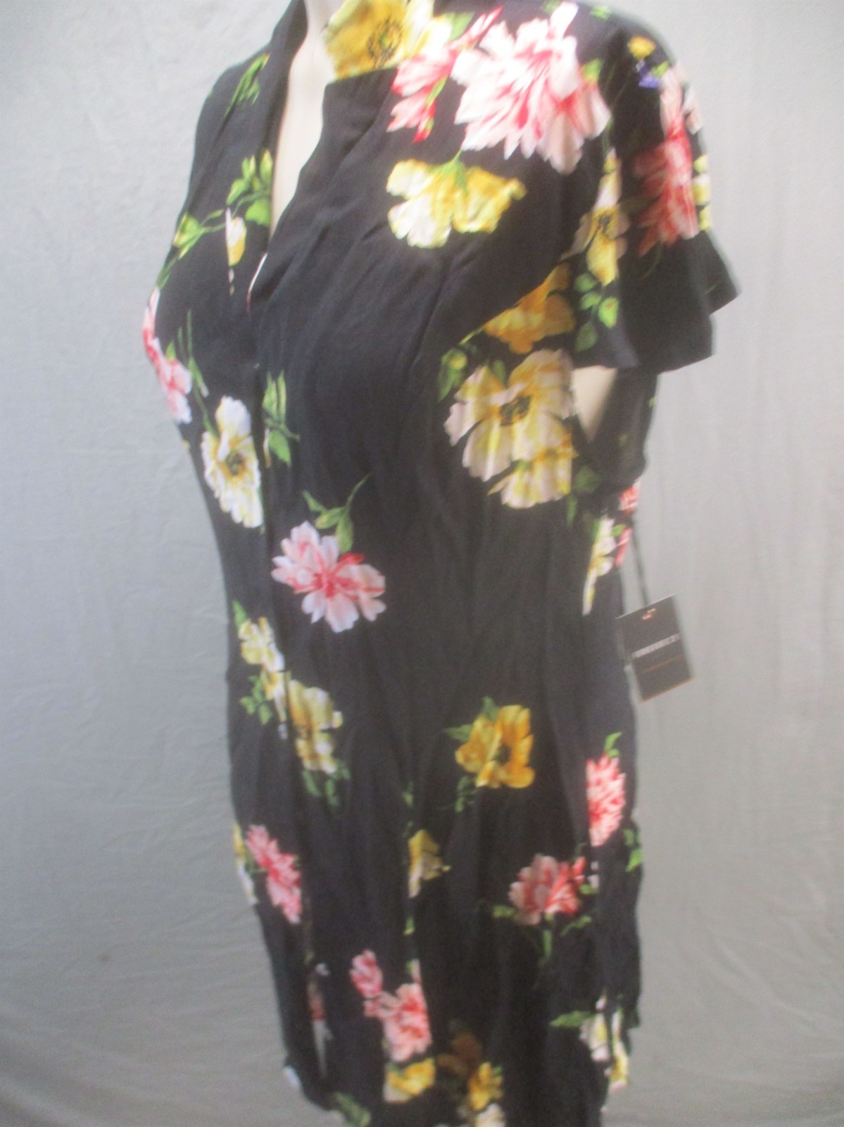 NWT Forever21 Size XL Womens Multicolor Floral Buttons Collared Casual Dress 184