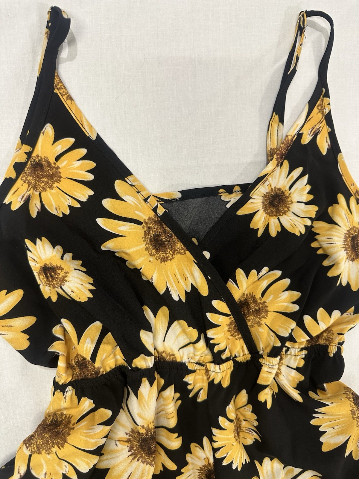 Black Yellow Daisy Floral Romper/Playsuit Tassel Hem V-Neck Straps Size 7
