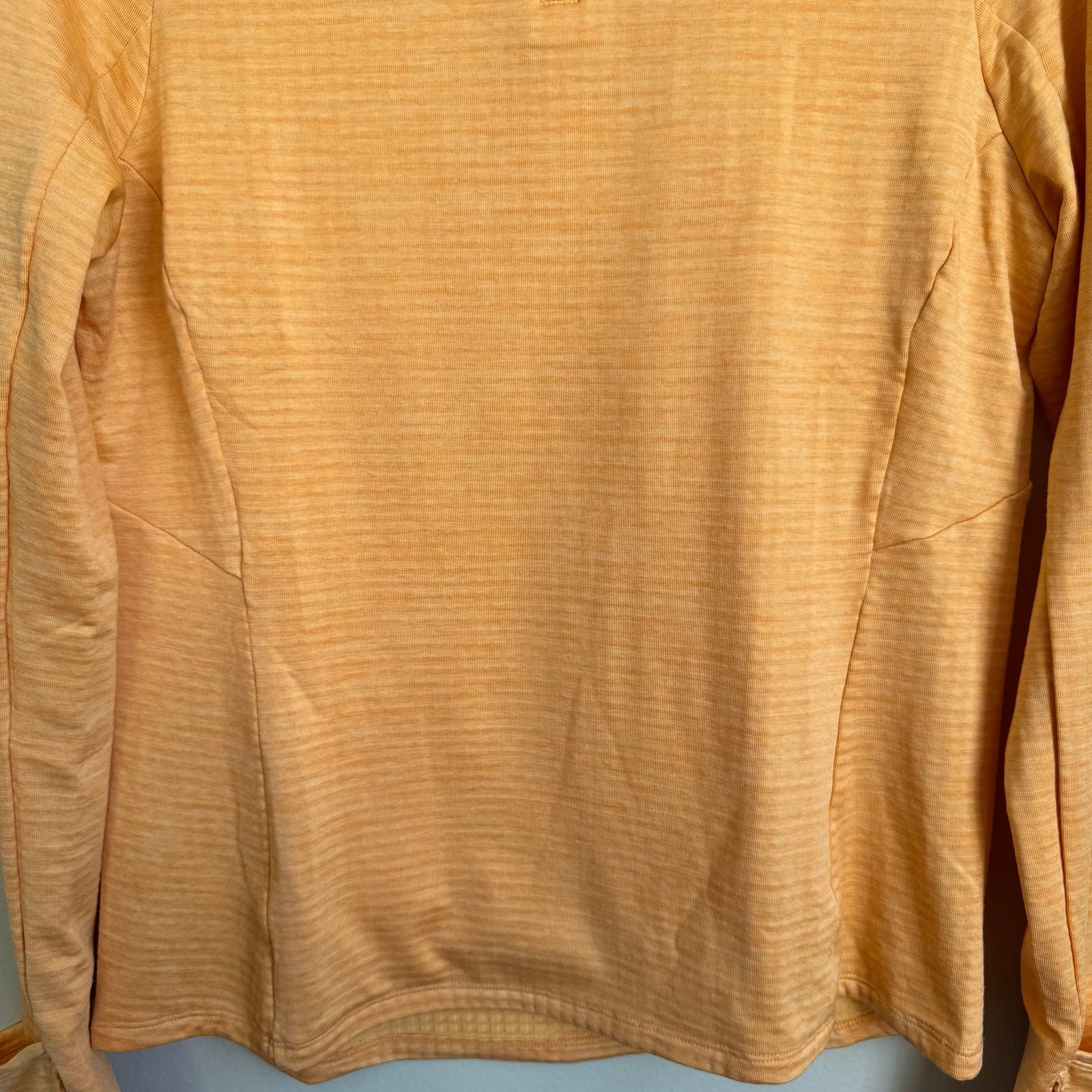 2XU Ignition Women’s Medium 1/4 Zip Athletic Pullover Performance Orange