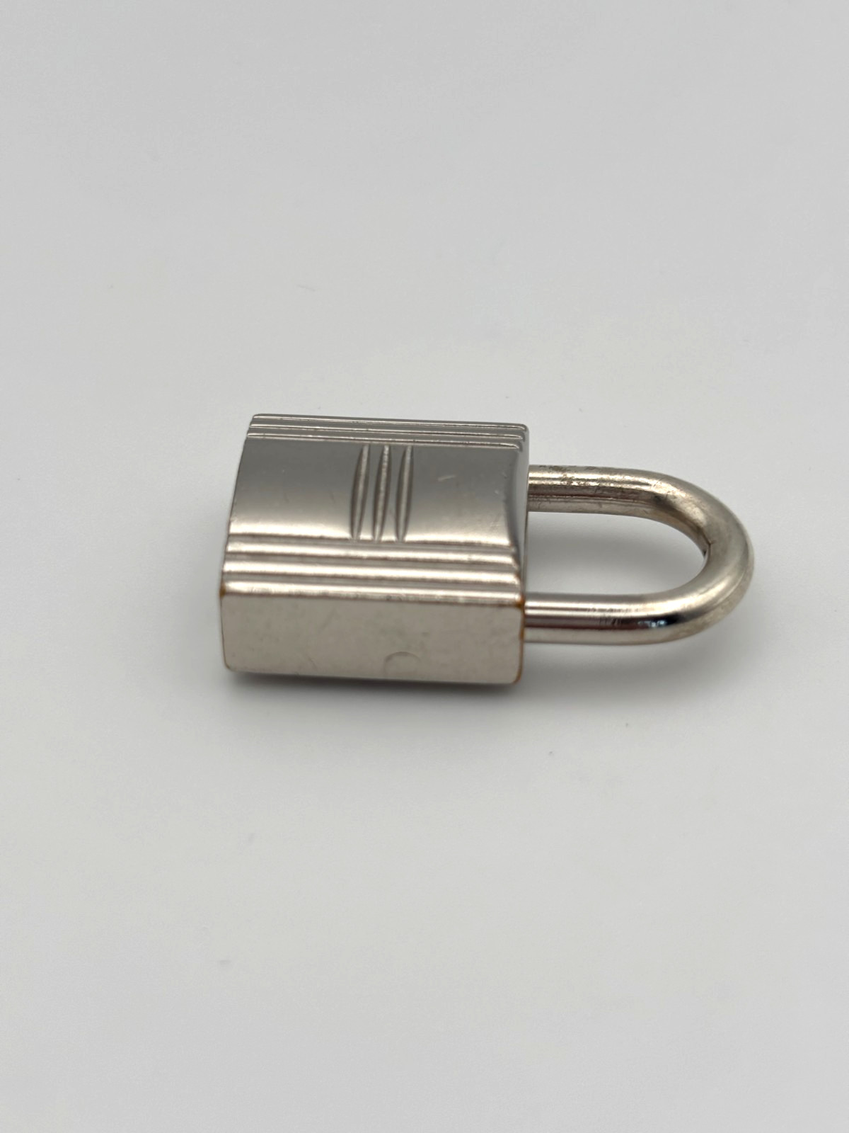 HERMES Set of Padlock & Key Cadena Silver Charm Number random Authentic Used