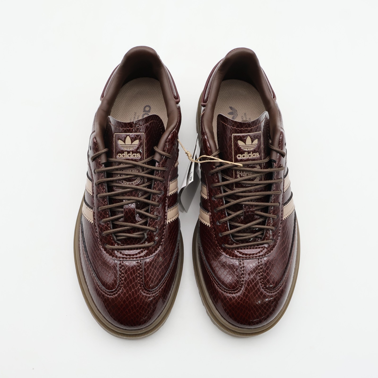 JQ6711 adidas SAMBA WTR SUPCOL CHABRN GUM5 (Men’s)