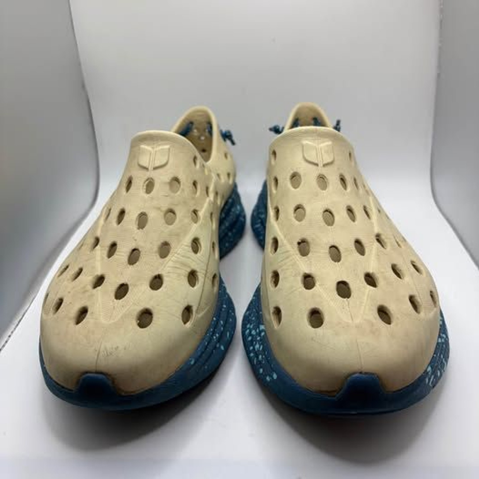 Women’s KANE Revive Active Recovery Shoes Size 7