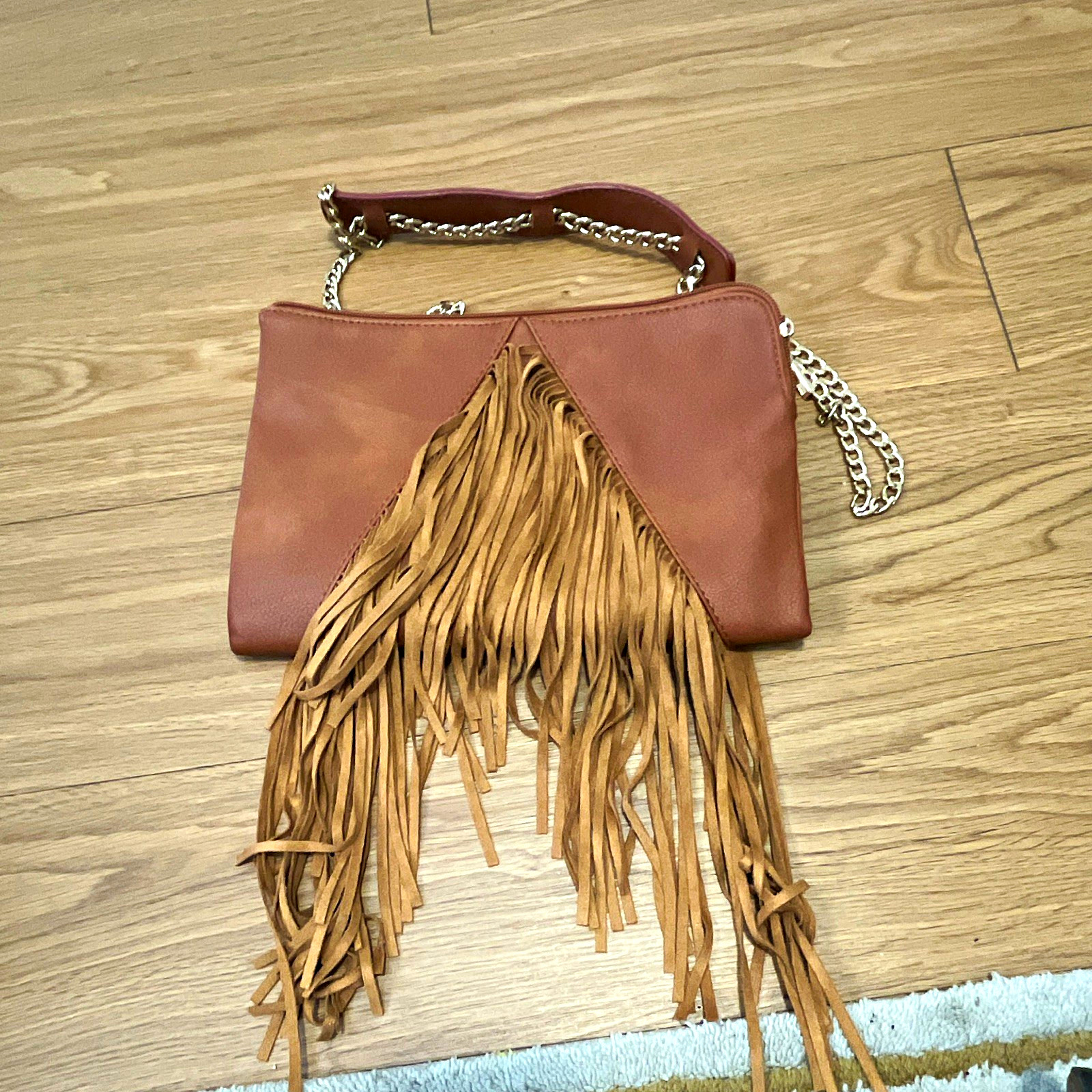 Women’s Brown Fringe Shoulder Bag Gold Chain Strap Zip Top