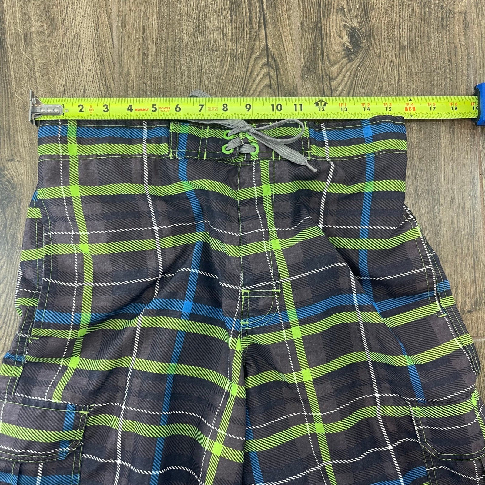 Y2K Airwalk Board Shorts Mens M Black Neon Green Blue Plaid Cargo Swim VTG