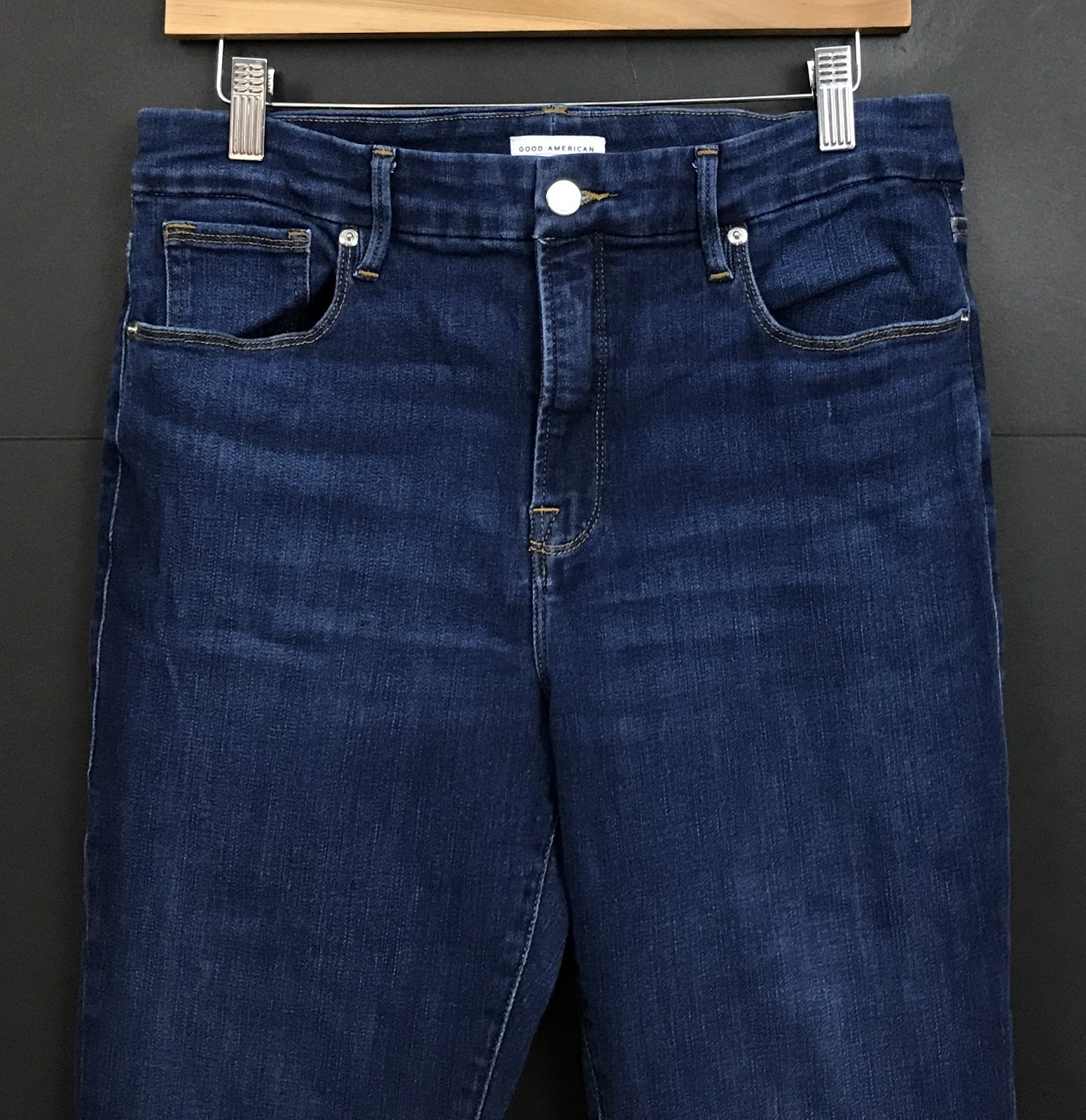 Good American Good Legs Flare Jeans Medium Wash Stretch Denim Size 12/31