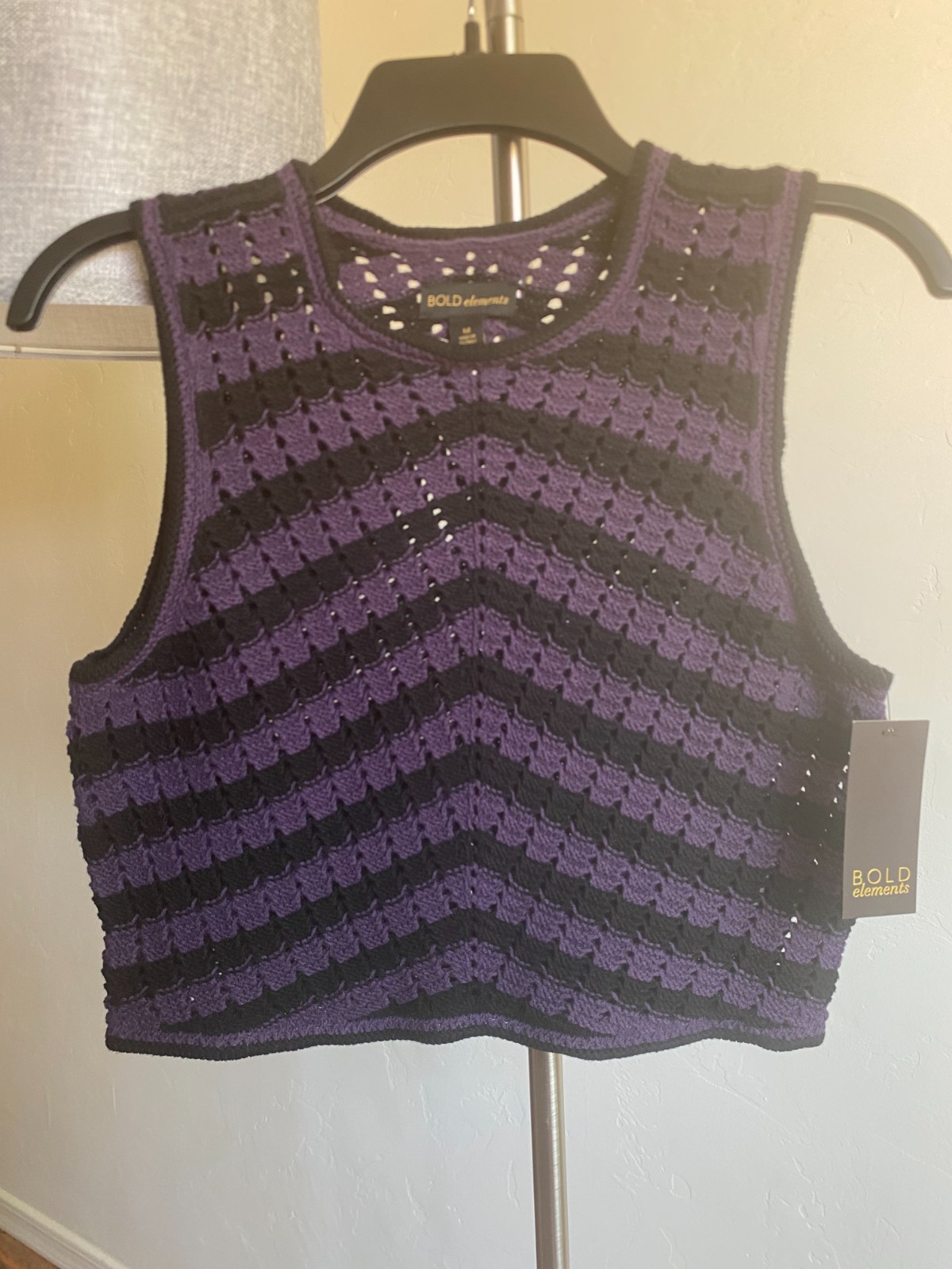 Bold Elements Womens Crew Neck Sleeveless Chevron Pullover Sweater