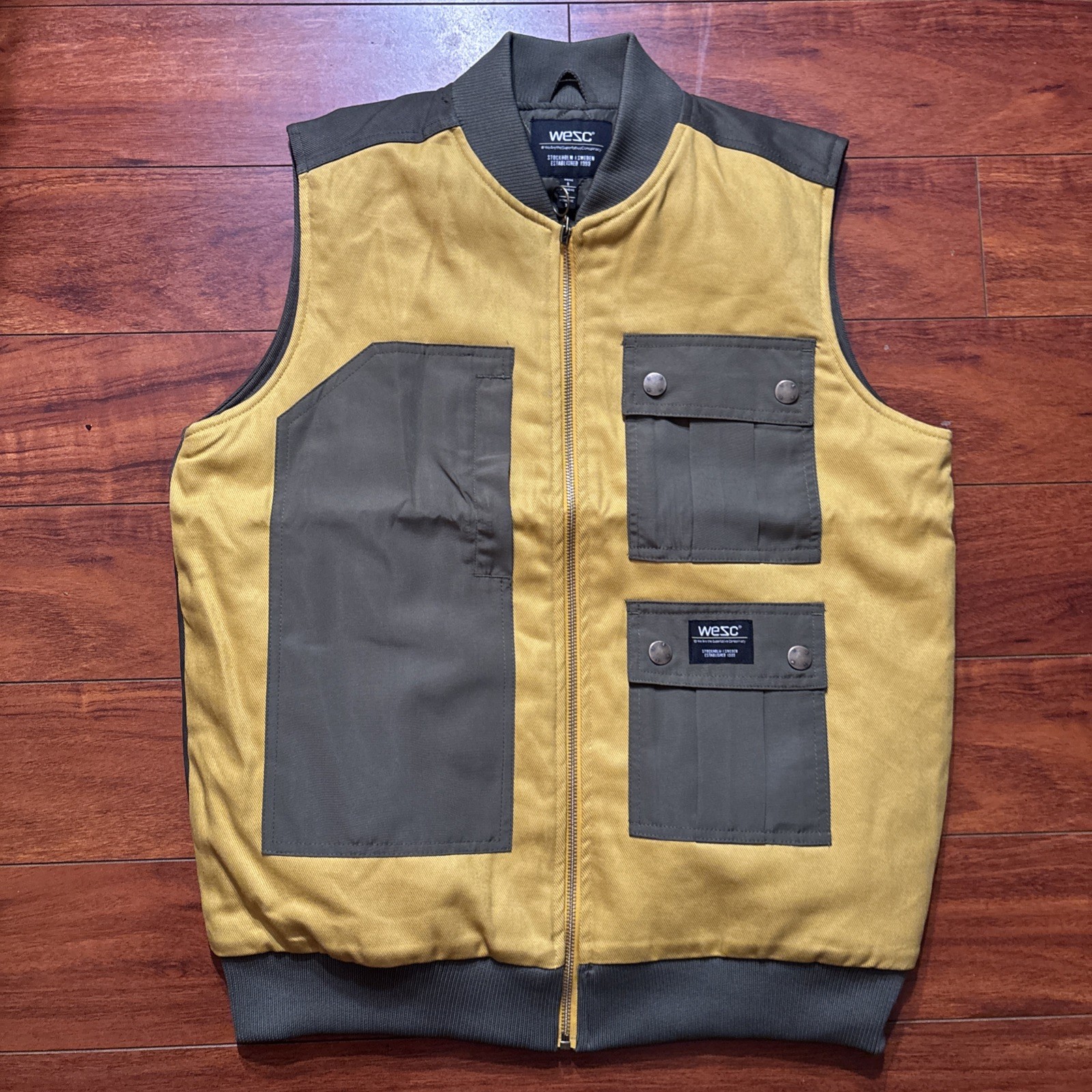 WESC CARGO PADDED UTILITY Vest Men’s S Women’s M Hiking Green Yellow Full Zip