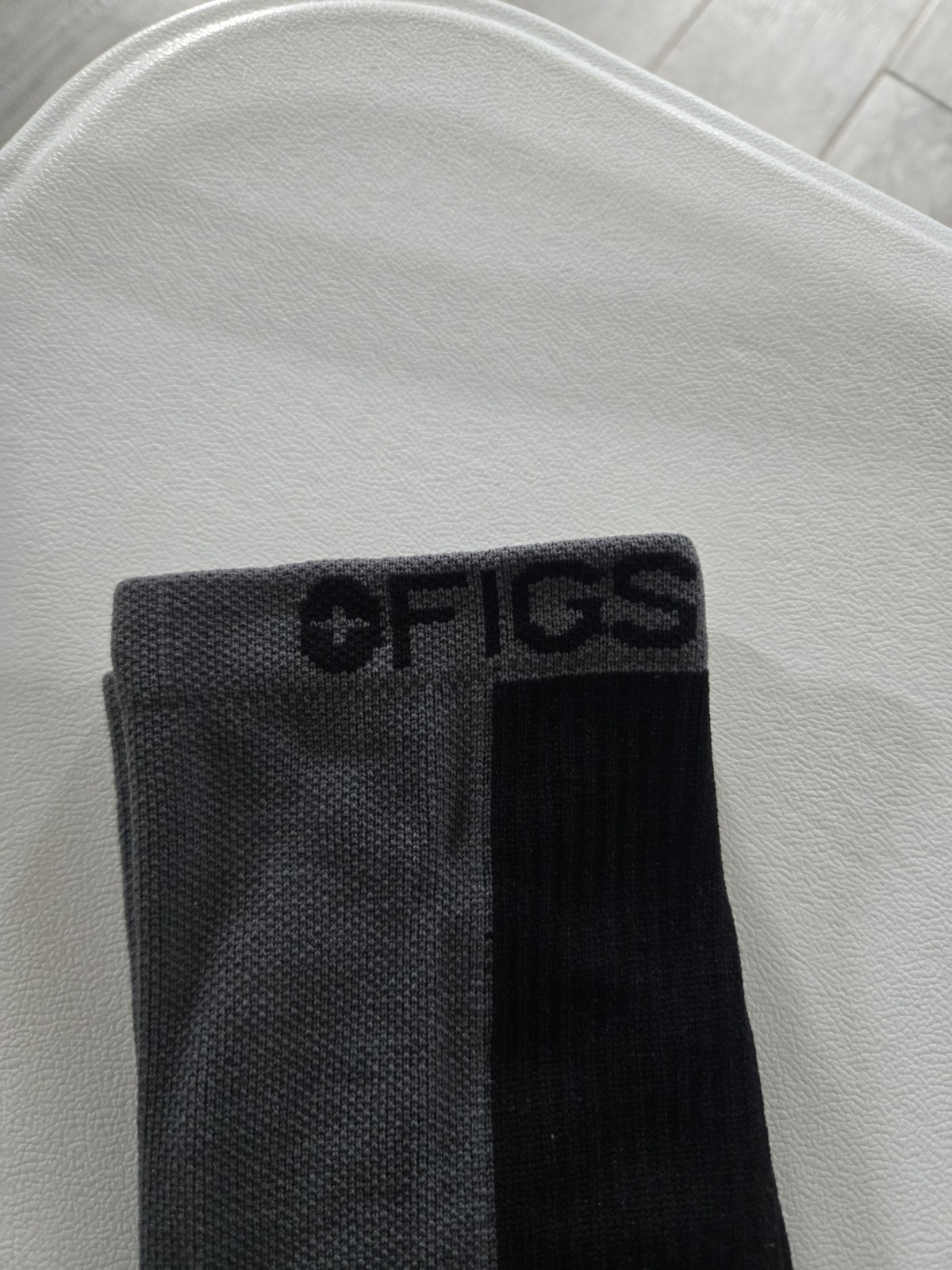Figs Compression Socks Colorblock Black Gray Size M Unisex Adults