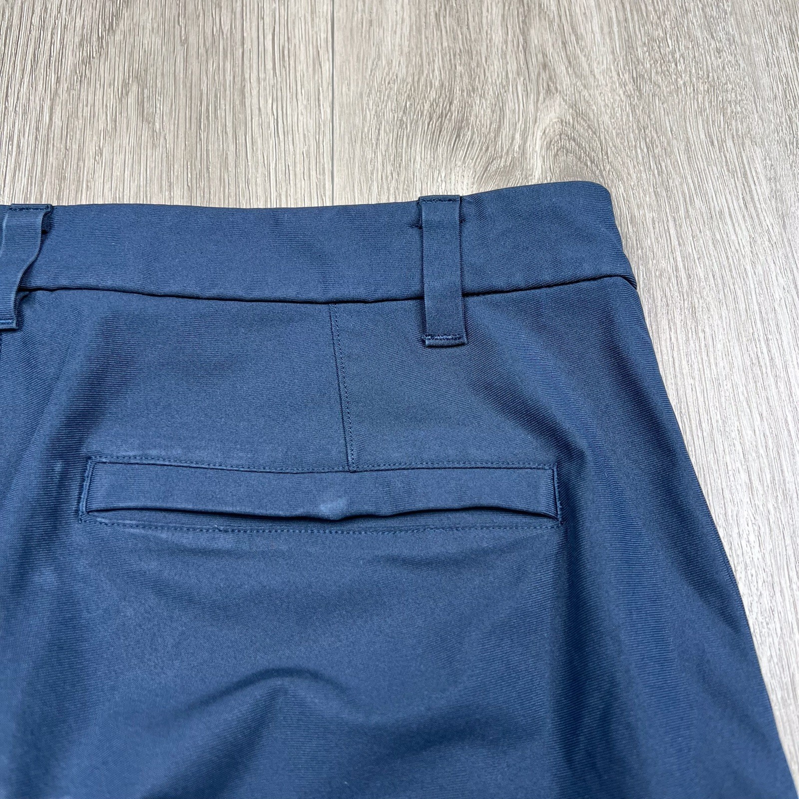 Lululemon Commission Pant Classic 31″ *Warpstreme True Navy Blue Size 32