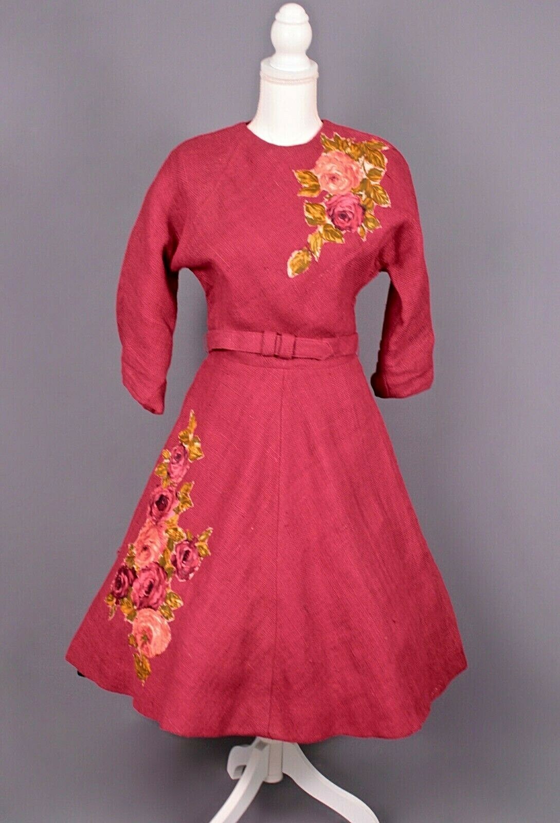 VTG Women’s 50s Red Burlap Dress W Rose Applique Sz S 1950s